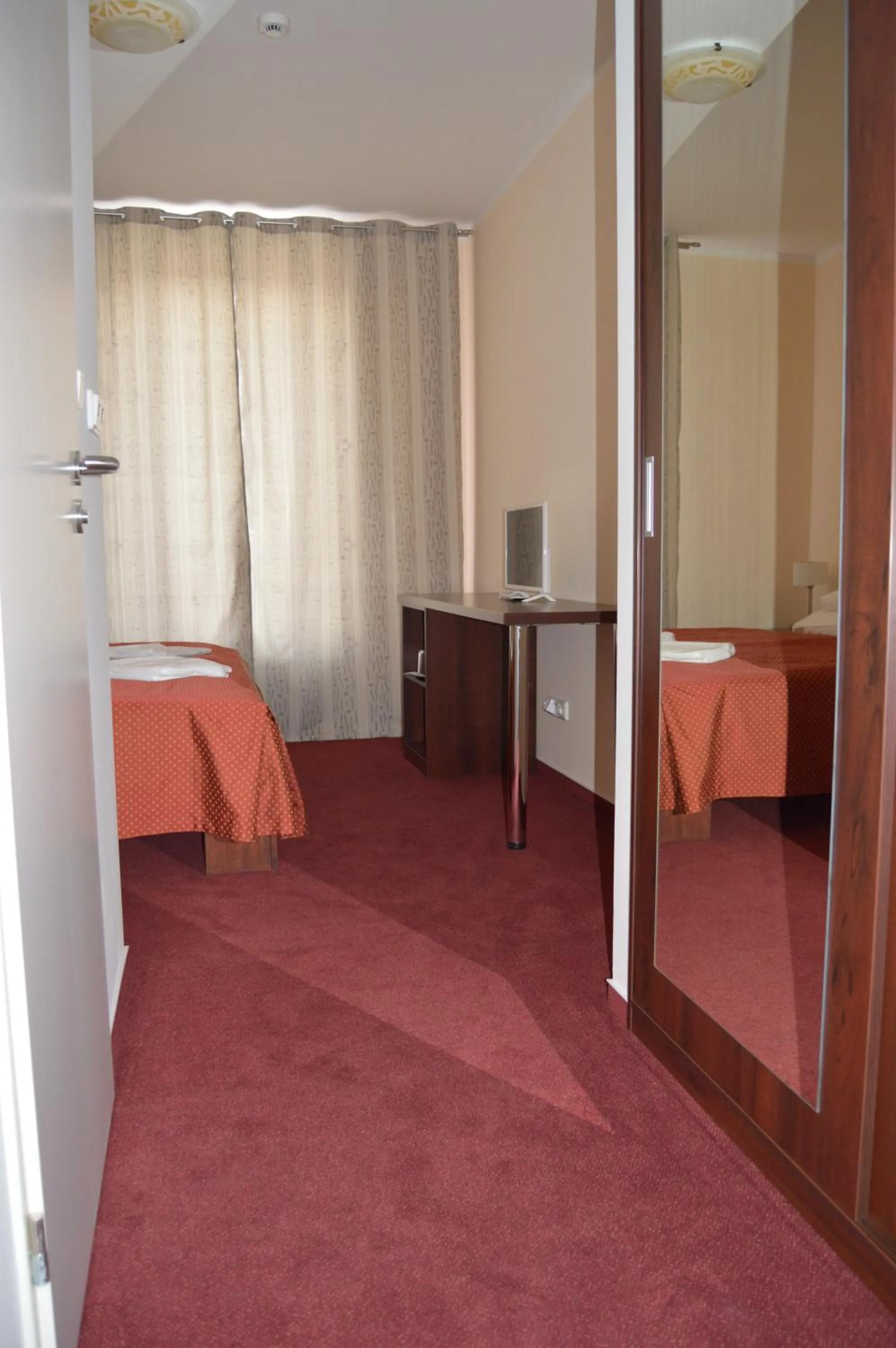 Photo of the whole room, Bed in HOTEL ARÉNA