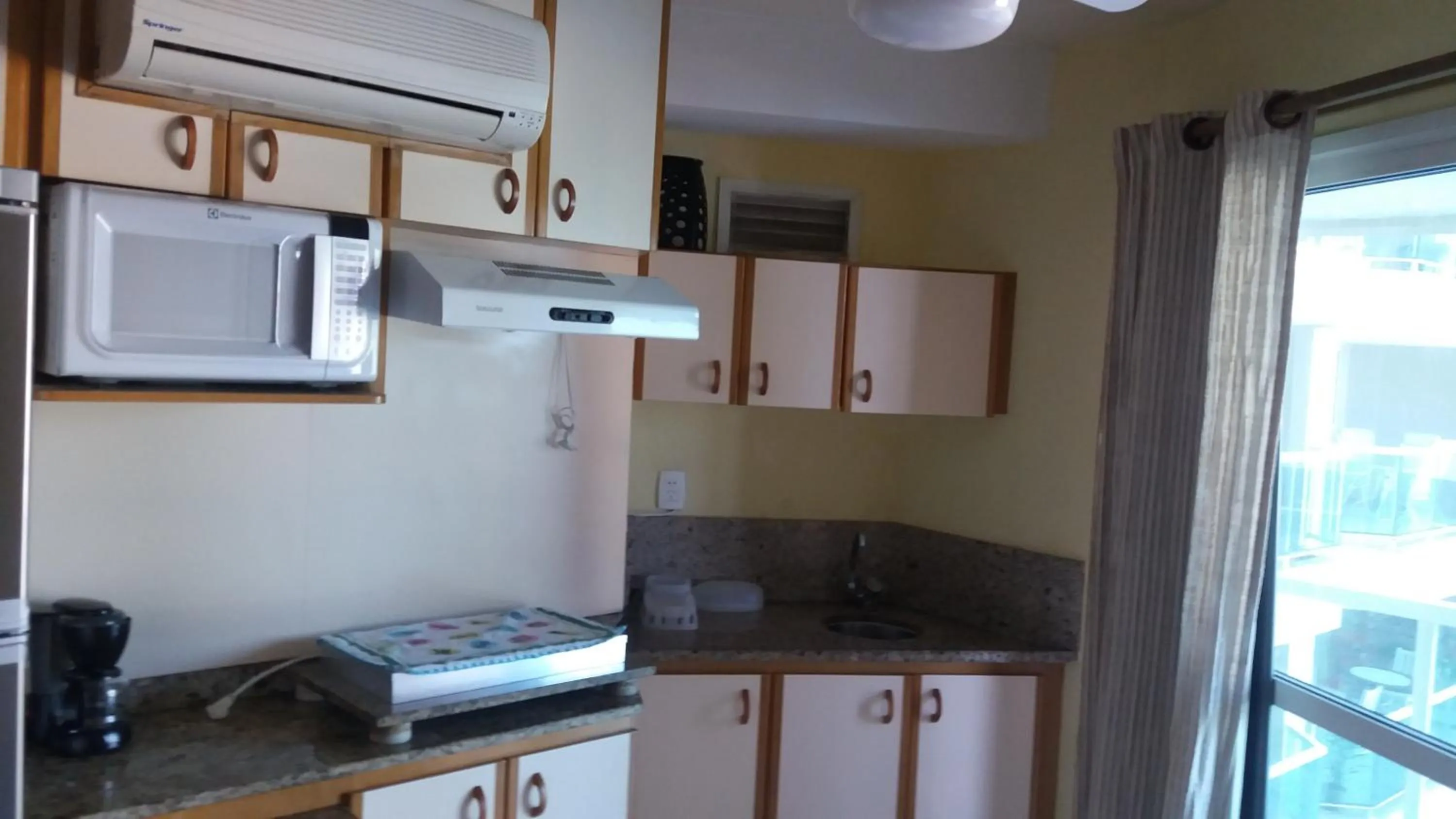 Communal kitchen in Apartamento Marina