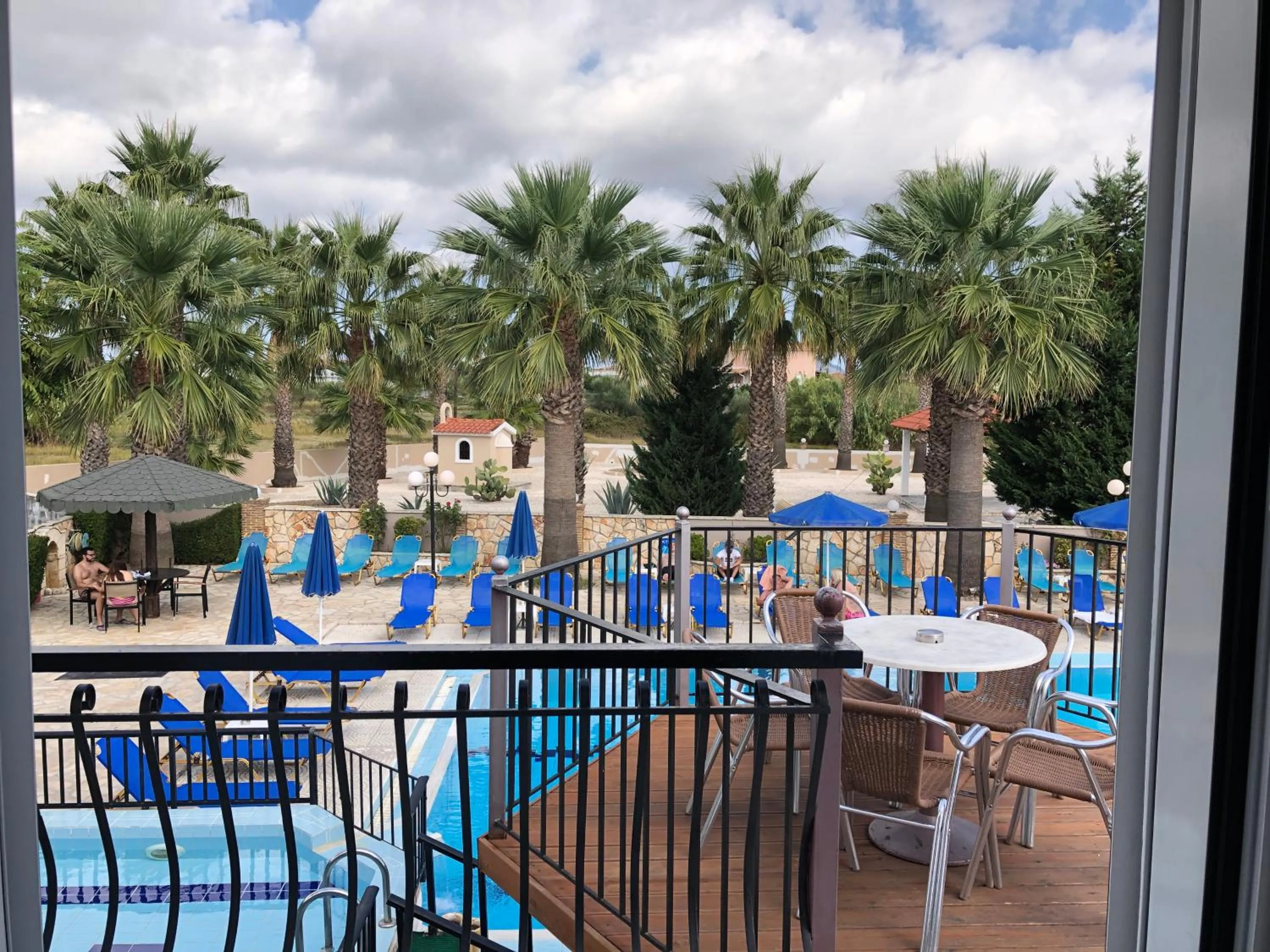 Pool view in Paradise Apartments