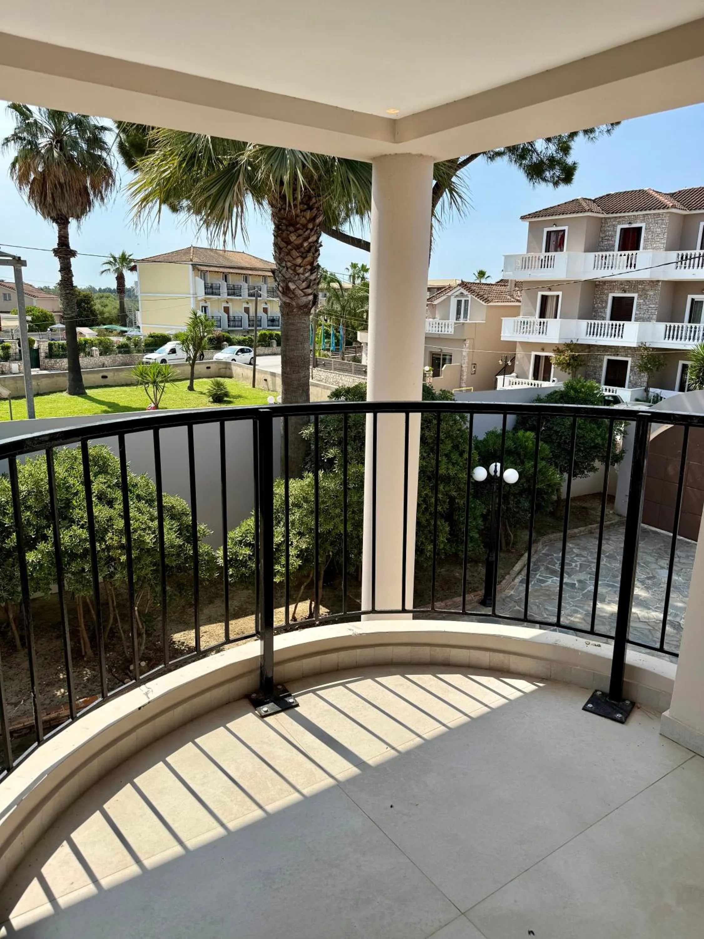 Balcony/Terrace in Paradise Apartments