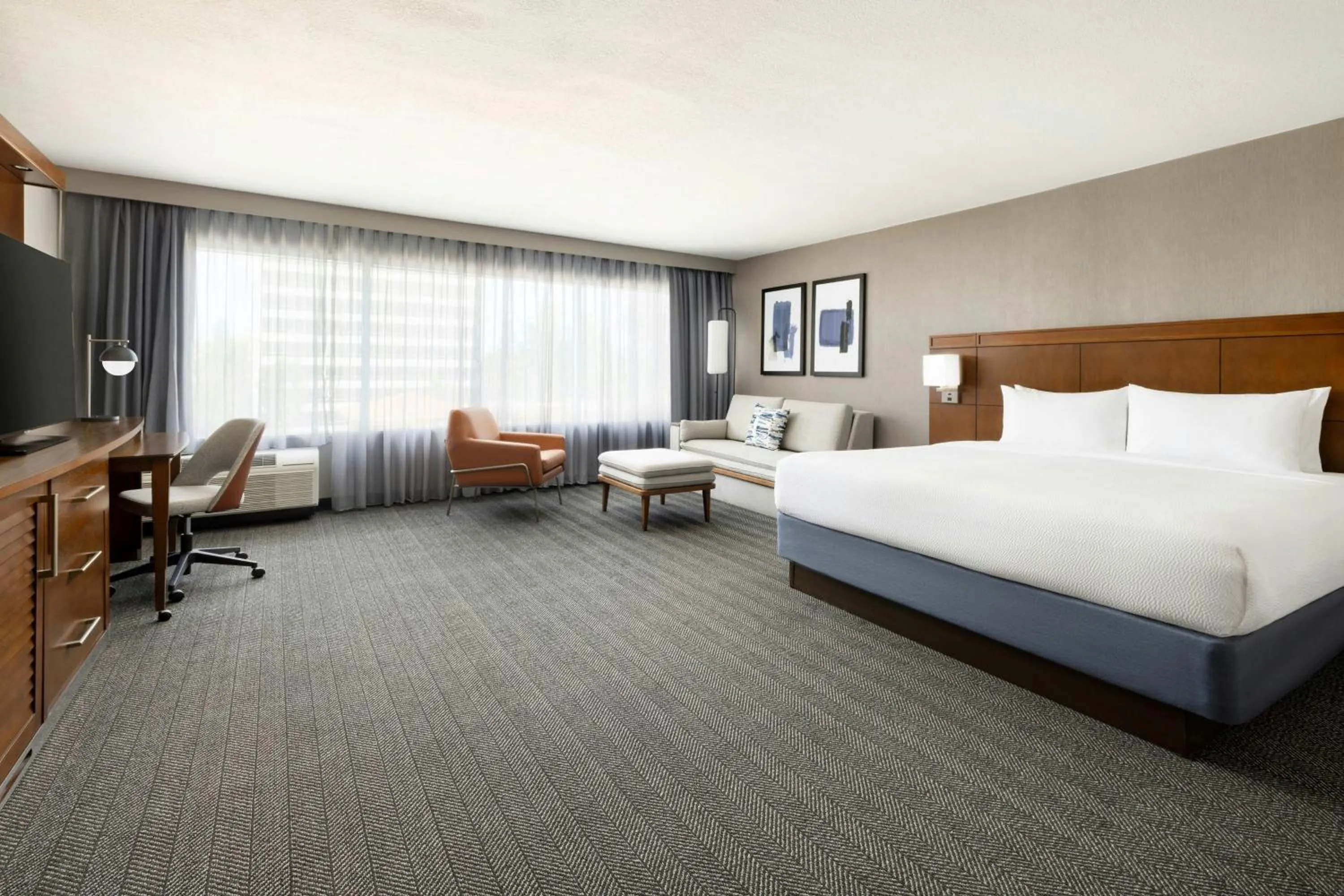 Photo of the whole room, Bed in Courtyard by Marriott Los Angeles Woodland Hills
