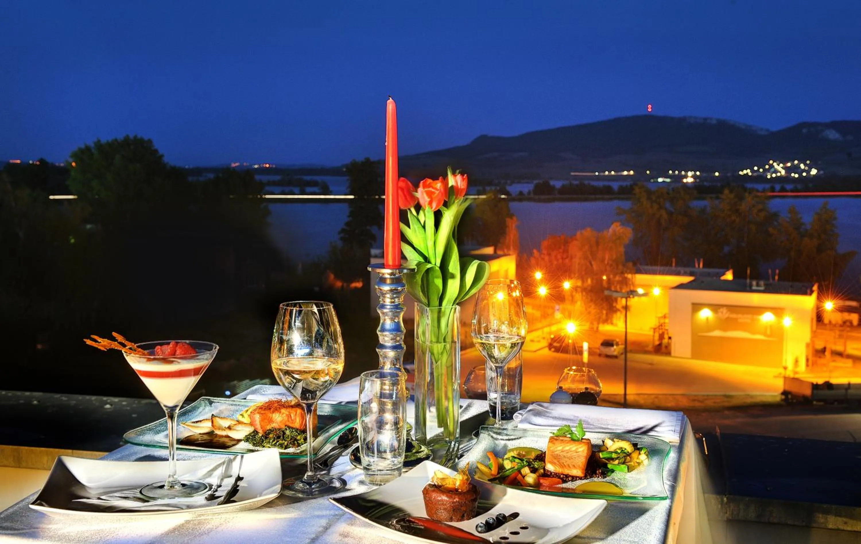 Night in Hotel Aqualand Inn