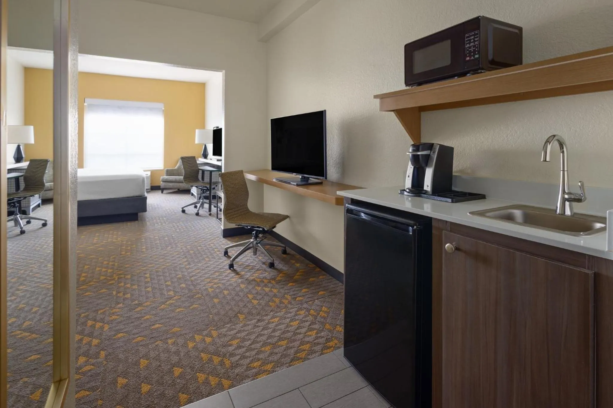 Photo of the whole room in Holiday Inn Pearl - Jackson Area by IHG