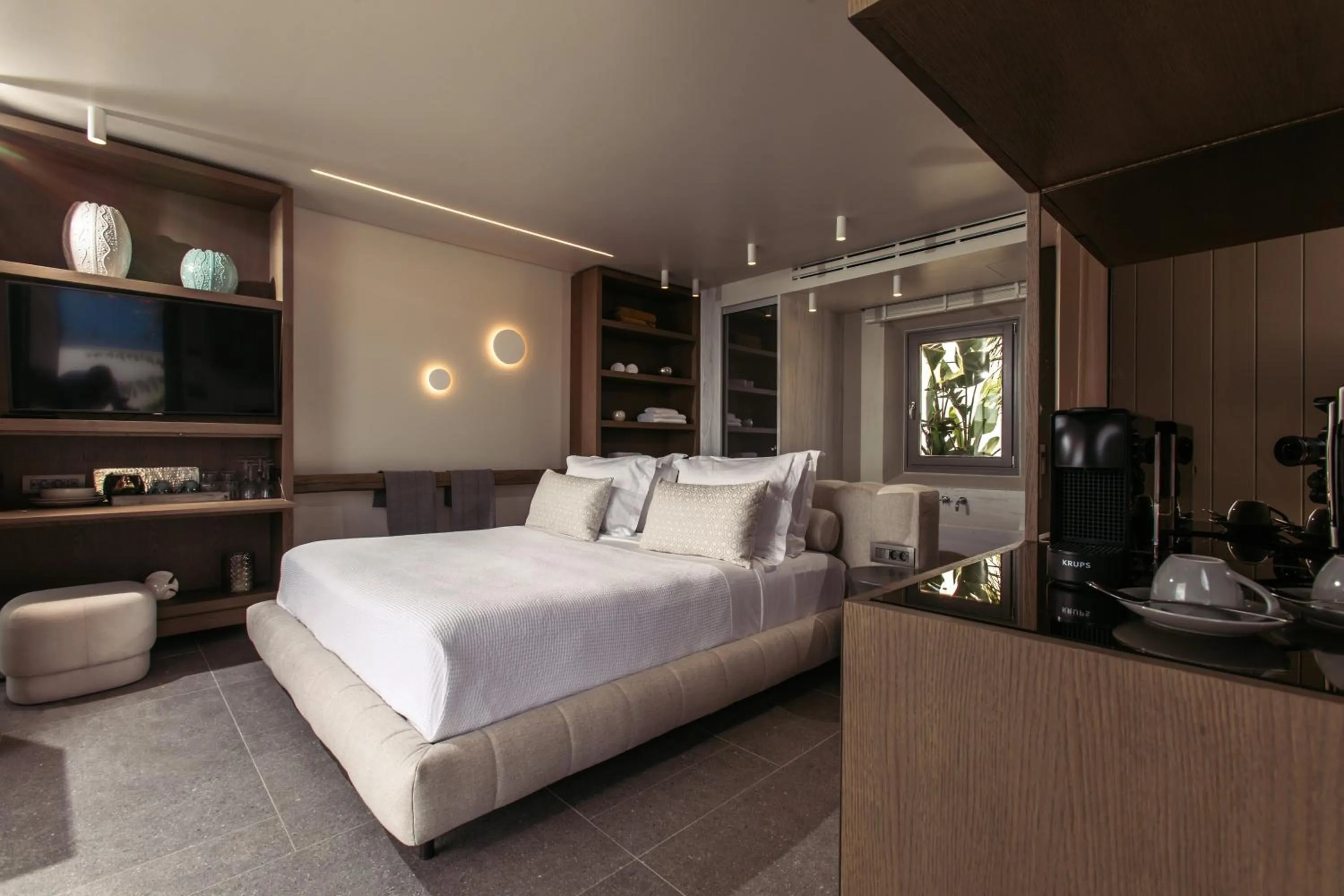 Bedroom, Bed in Santana Beach