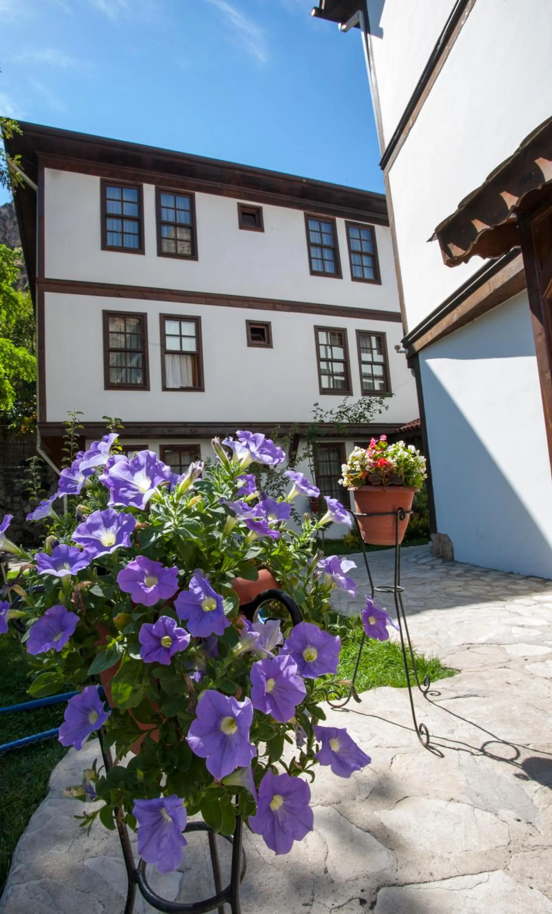 On site in Uğurlu Konakları