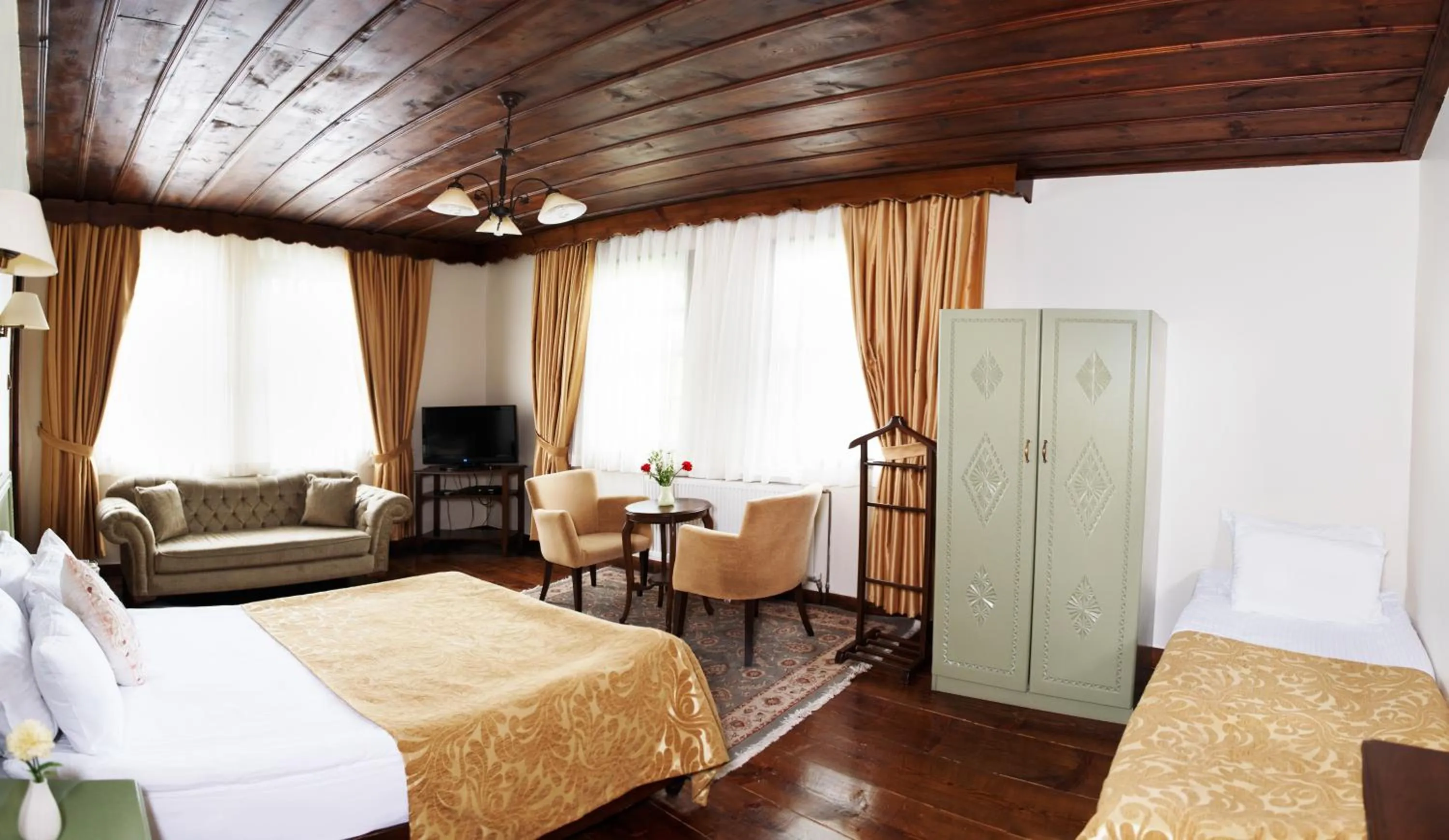 TV and multimedia, Bed in Uğurlu Konakları