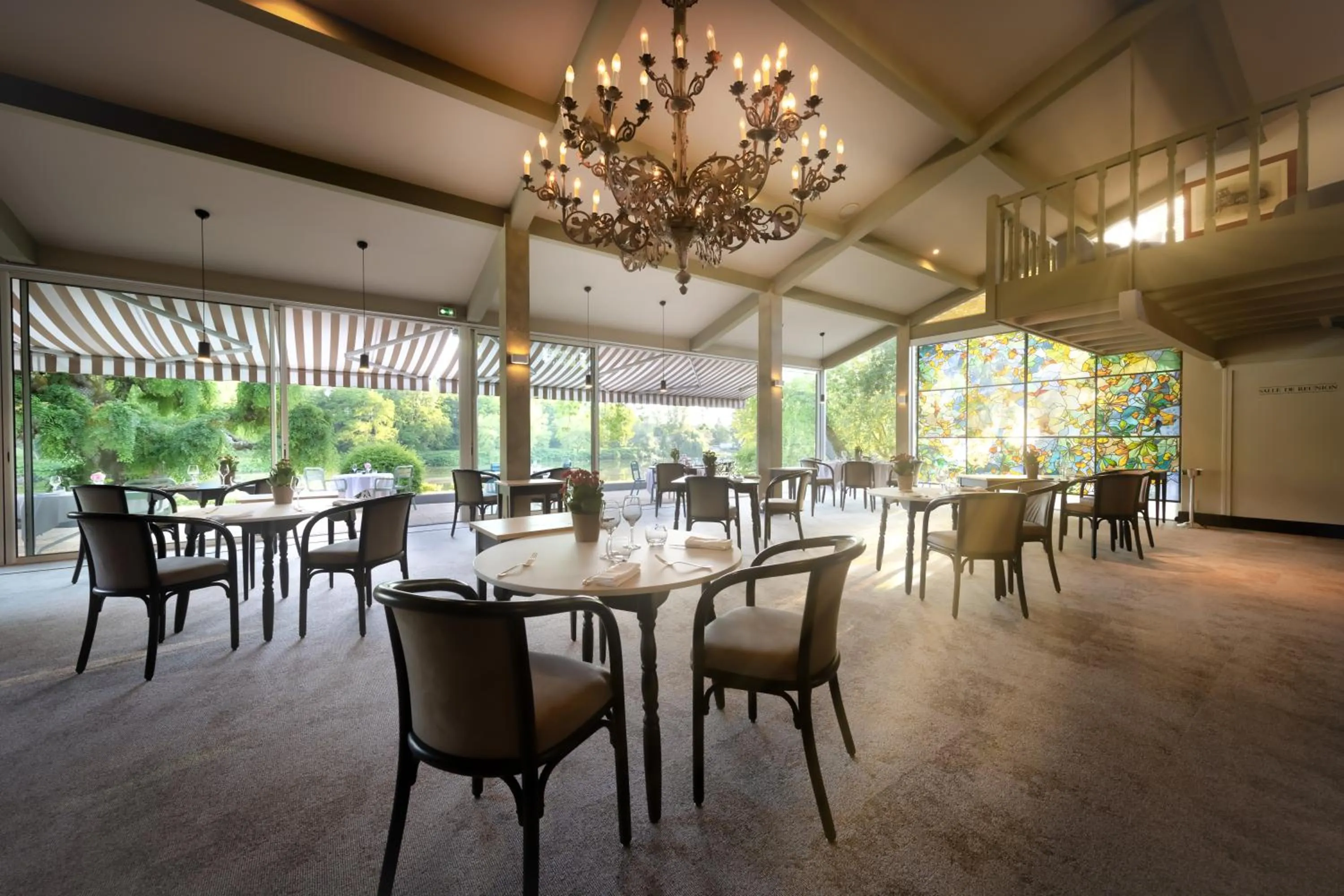 Restaurant/Places to Eat in Relais & Châteaux Hôtel La Réserve