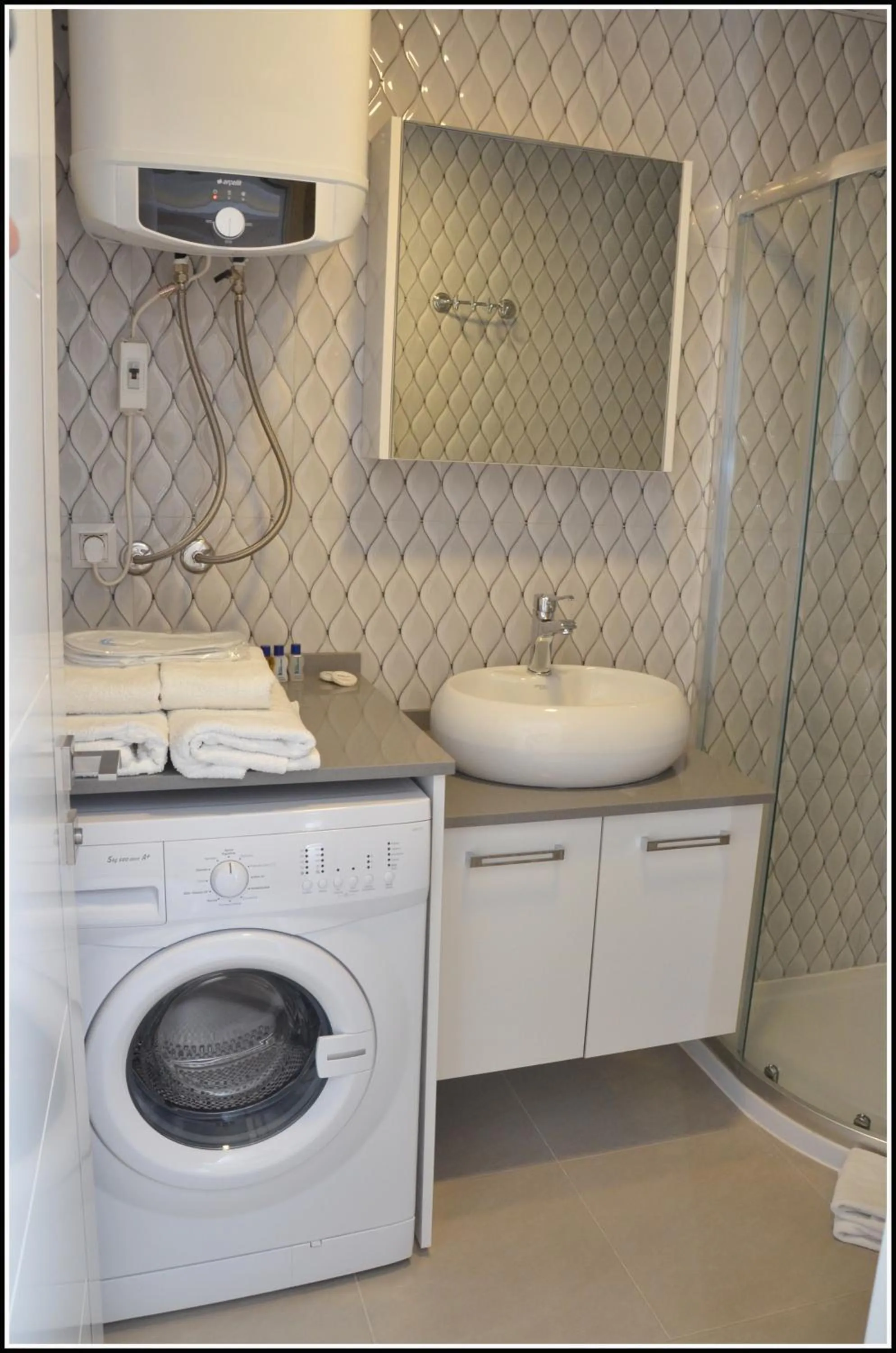 Bathroom in Sigacik Marina Apart Hotel