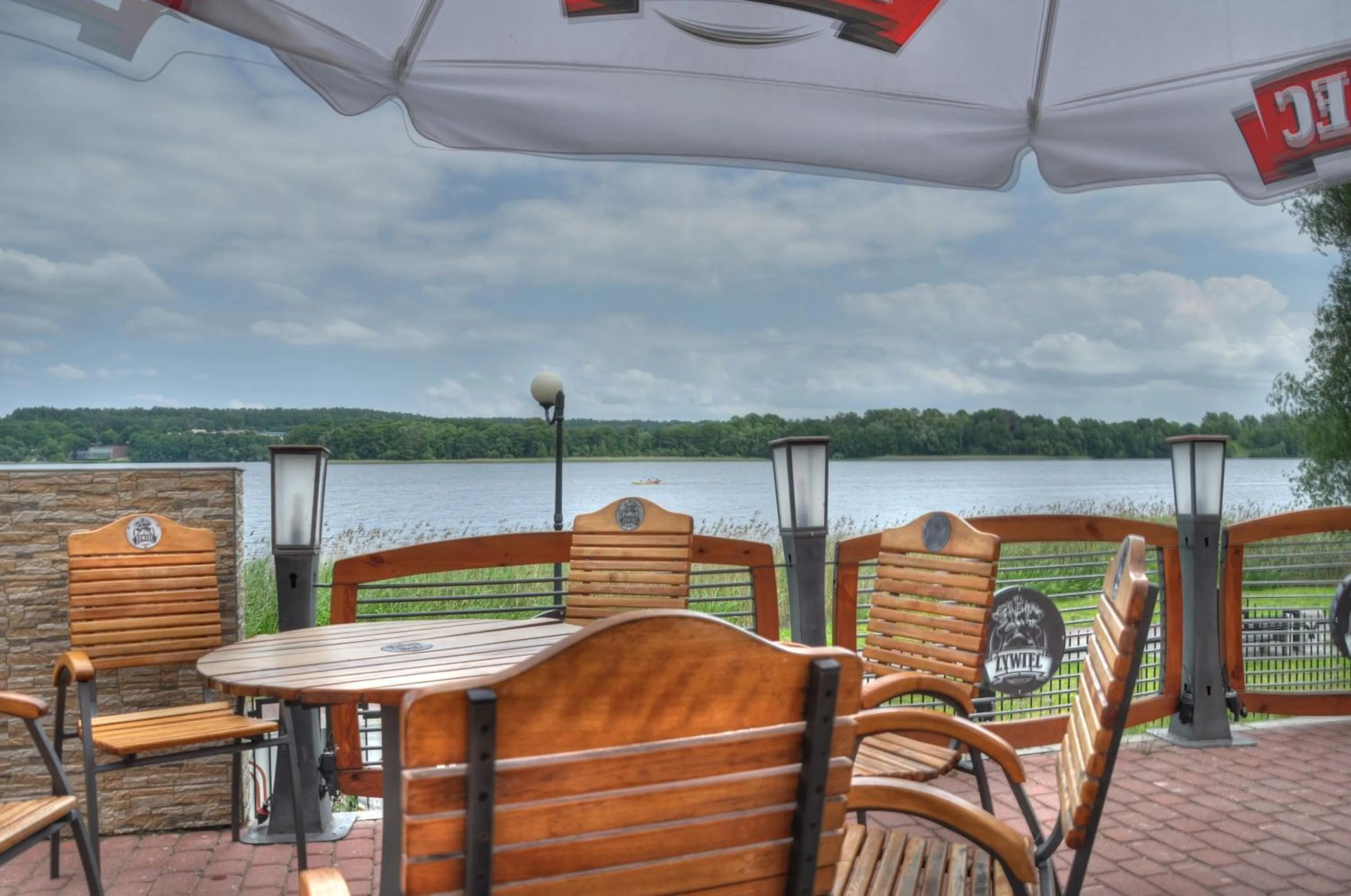 Restaurant/places to eat in Hotel Anek
