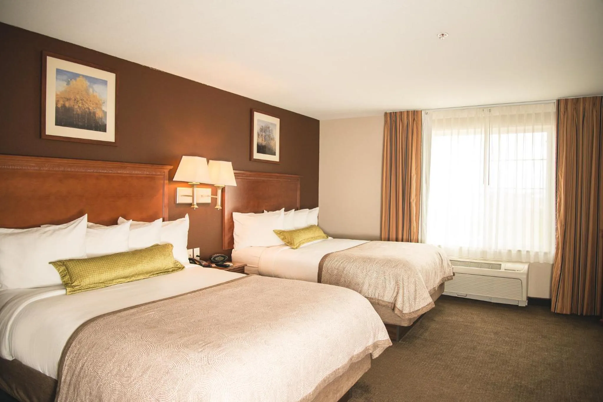 Photo of the whole room, Bed in Candlewood Suites Loveland by IHG