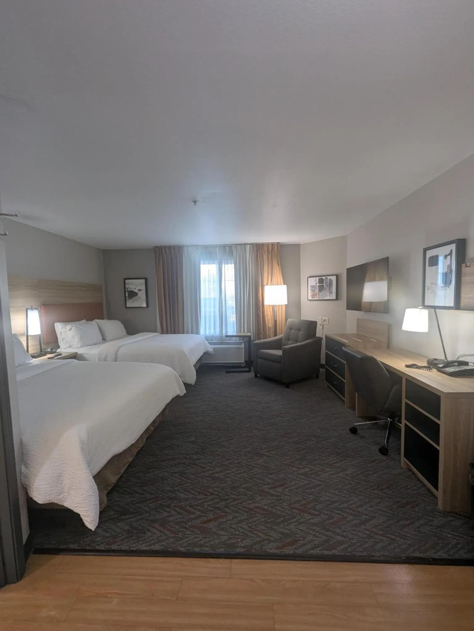 Photo of the whole room, Bed in Candlewood Suites Loveland by IHG