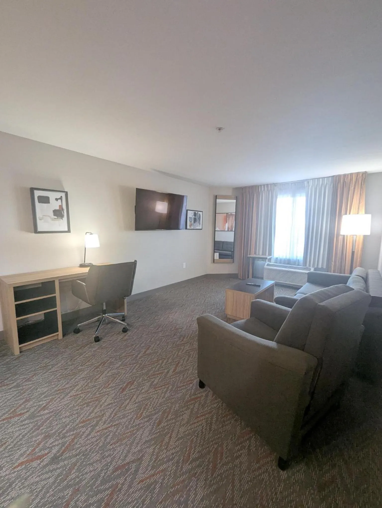 TV and multimedia in Candlewood Suites Loveland by IHG