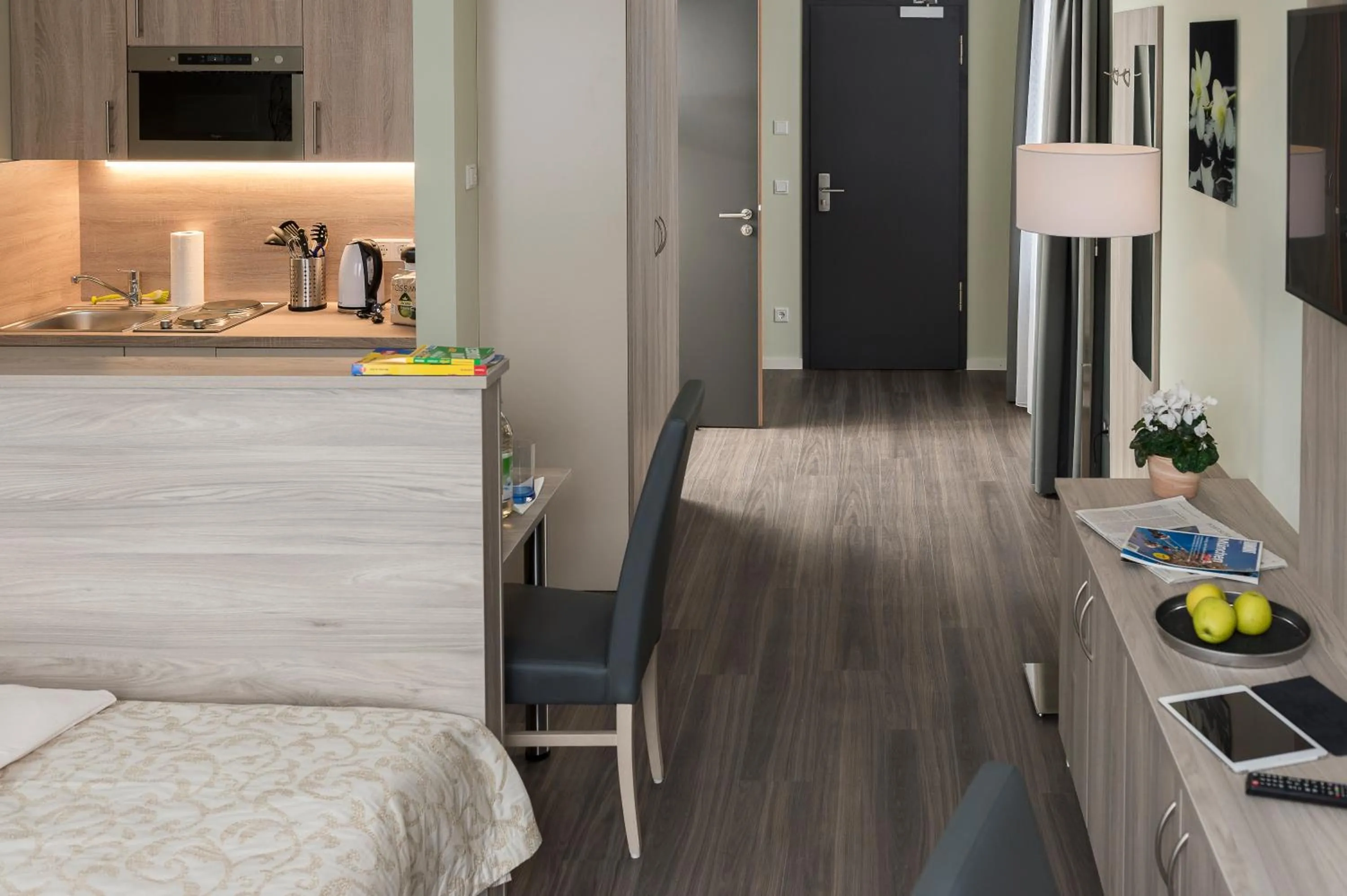 Photo of the whole room in AINO Aparthotel Olympiapark