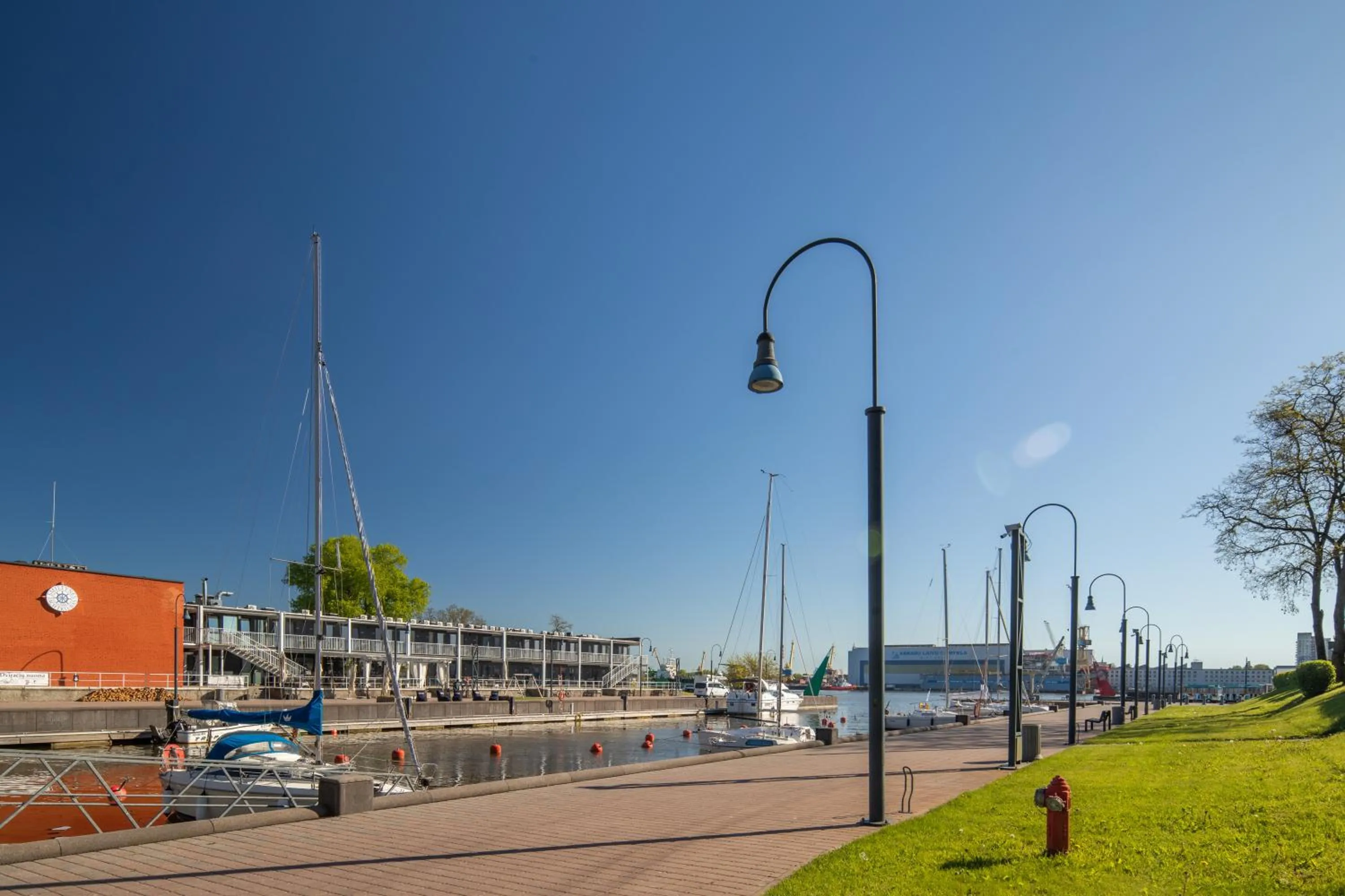 Property building in Smiltynės Jachtklubas