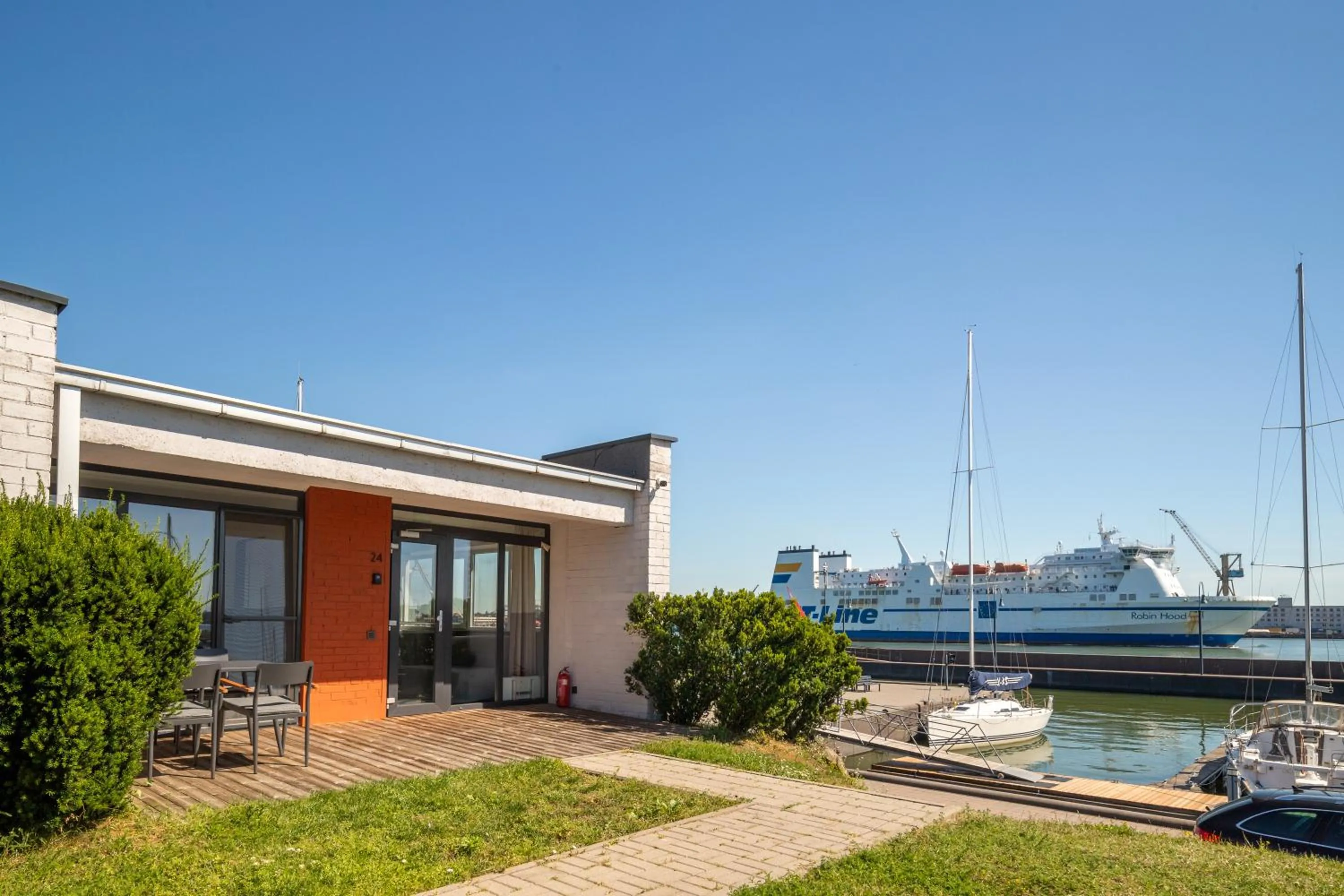 Property building in Smiltynės Jachtklubas