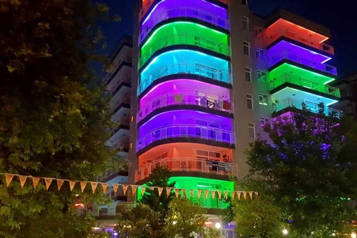 Property building in Carmen Suite Hotel