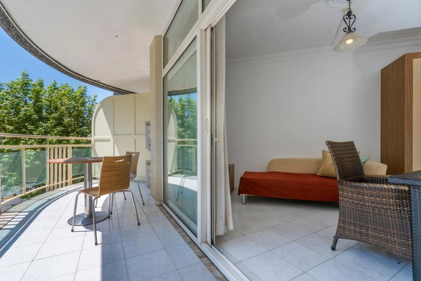 Balcony/Terrace in Carmen Suite Hotel