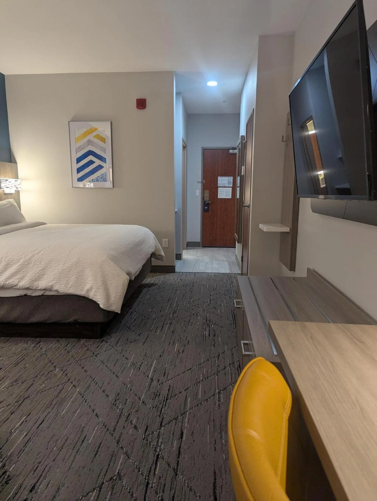 Bedroom, Bed in Holiday Inn Express Hotel & Suites Loveland by IHG