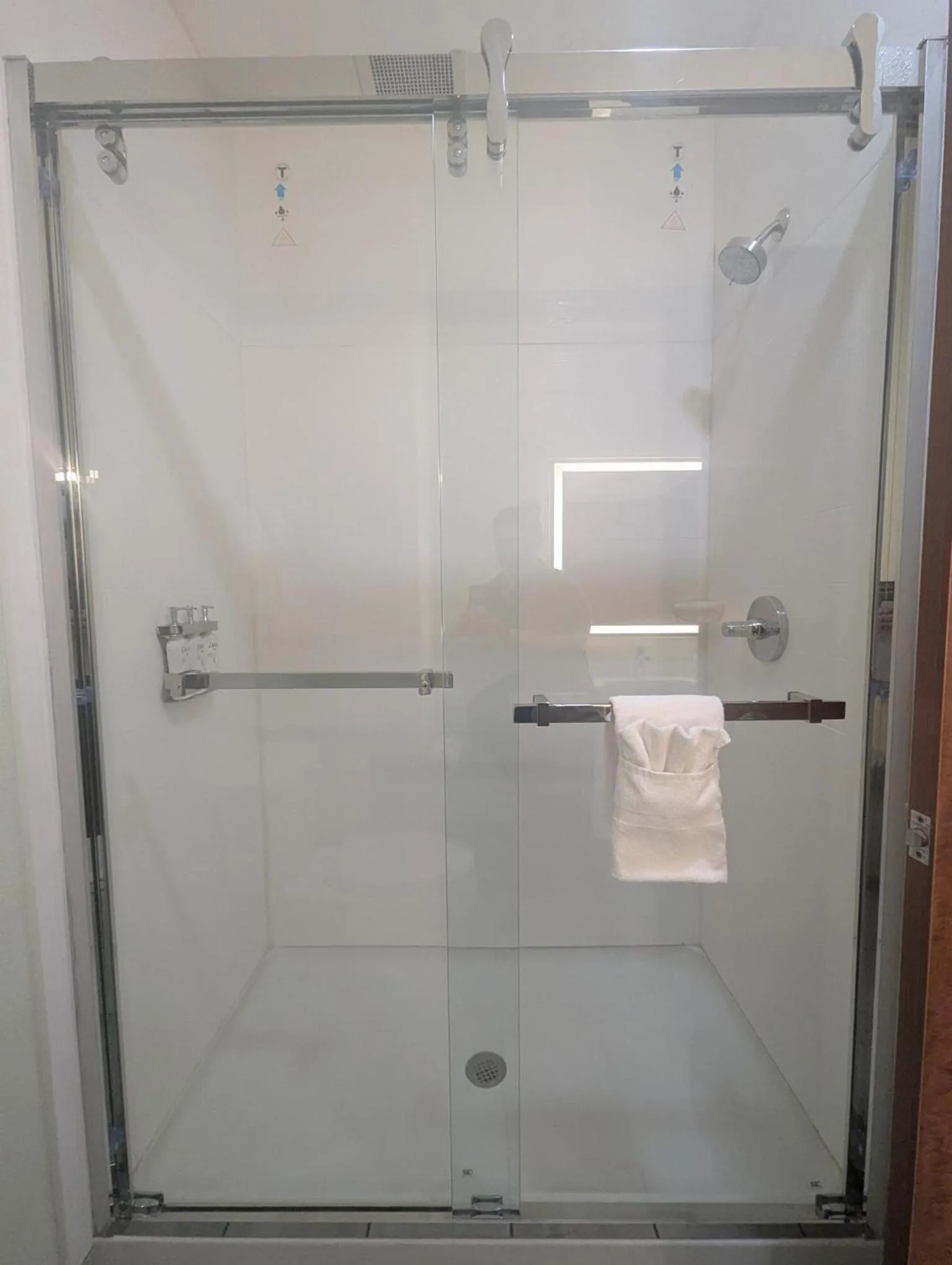 Shower in Holiday Inn Express Hotel & Suites Loveland by IHG