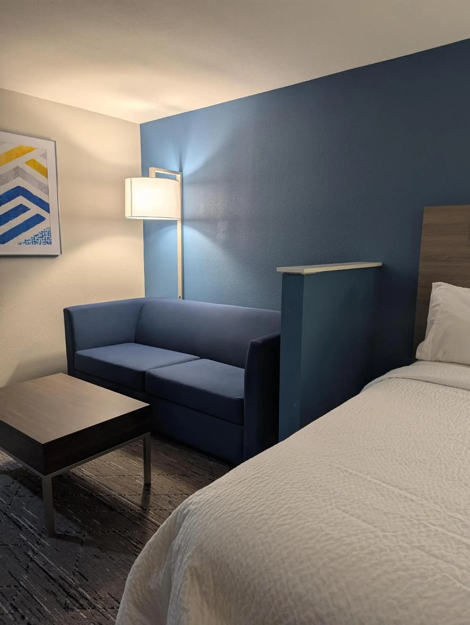 Bedroom, Bed in Holiday Inn Express Hotel & Suites Loveland by IHG
