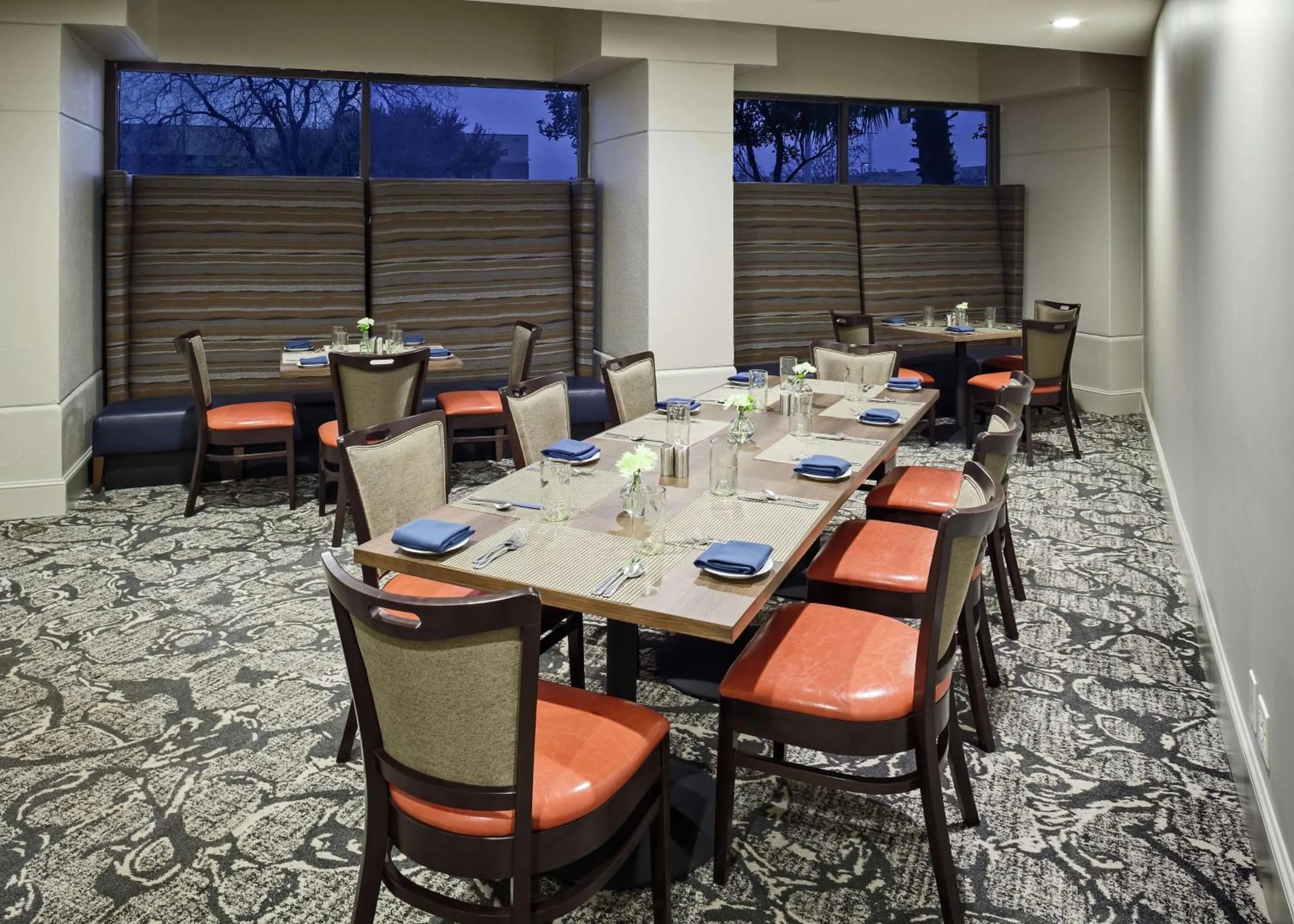 Restaurant/places to eat in DoubleTree by Hilton San Antonio Downtown