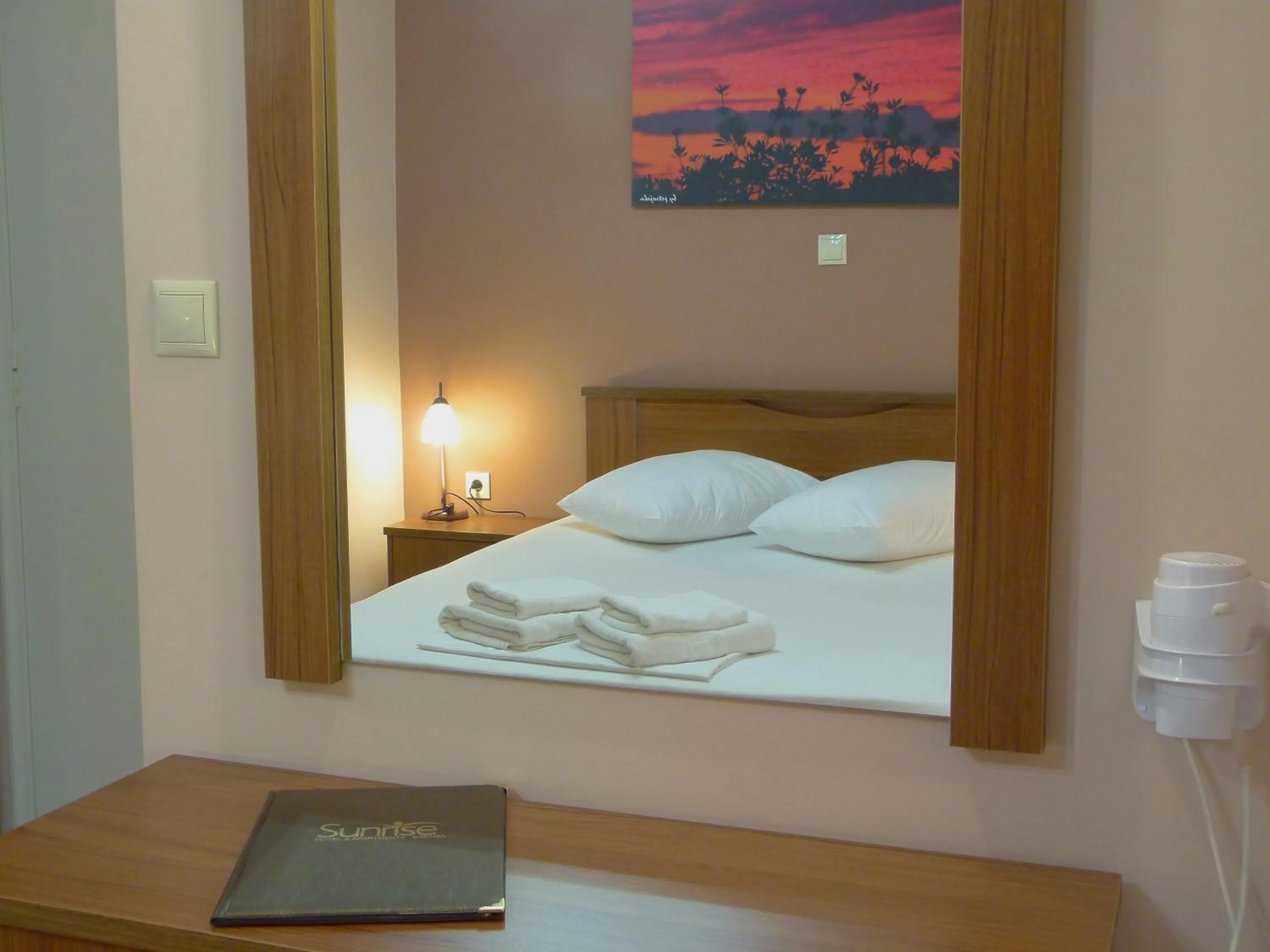 Photo of the whole room, Bed in Sun Rise Hotel Apartments