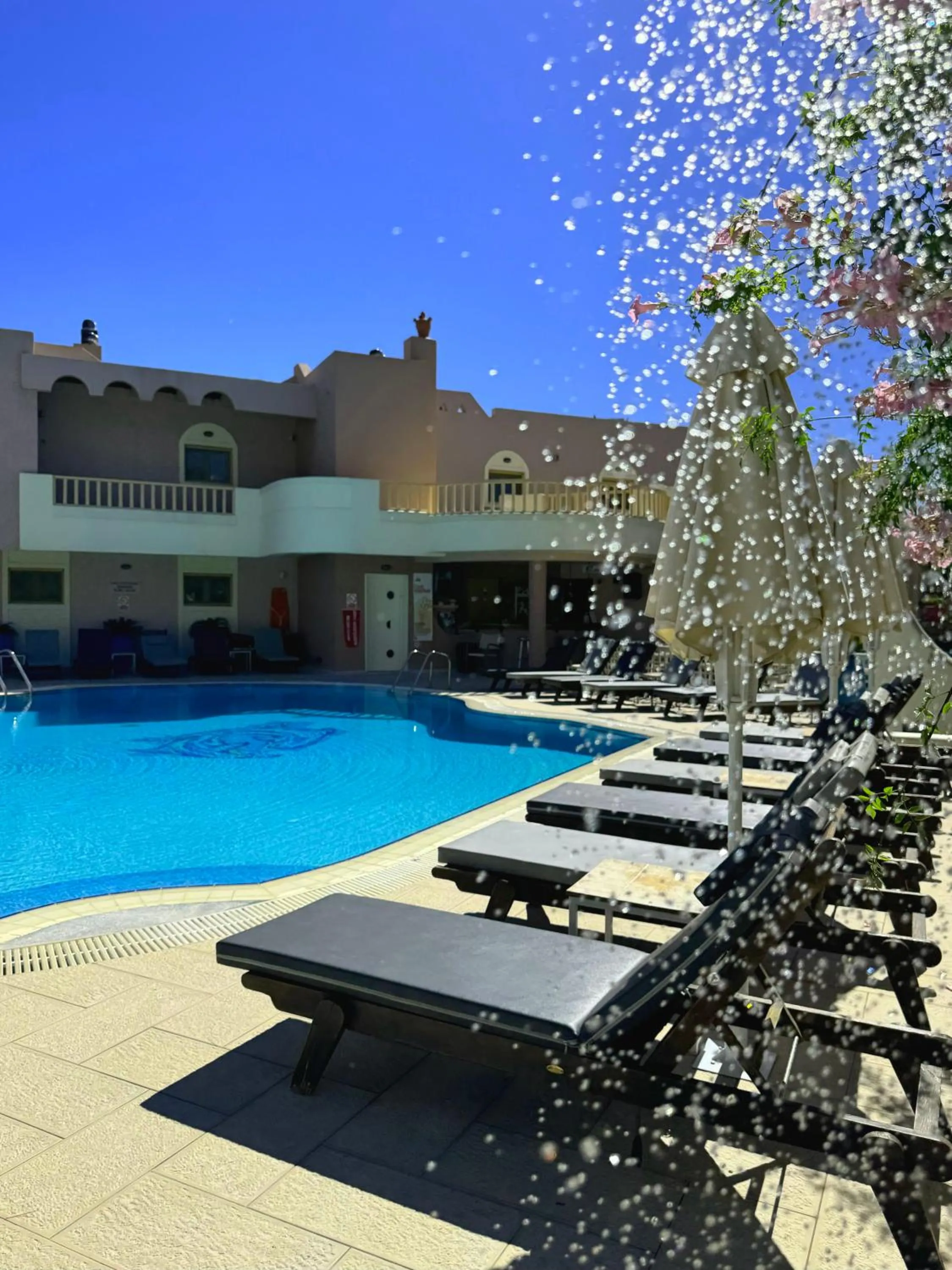 Swimming pool in Sun Rise Hotel Apartments