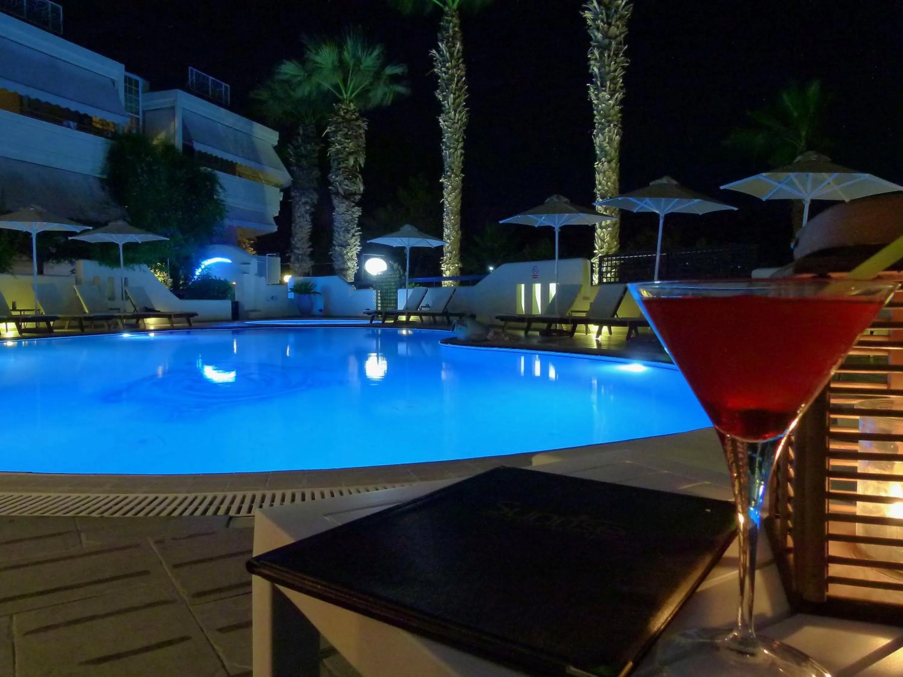 Alcoholic drinks in Sun Rise Hotel Apartments