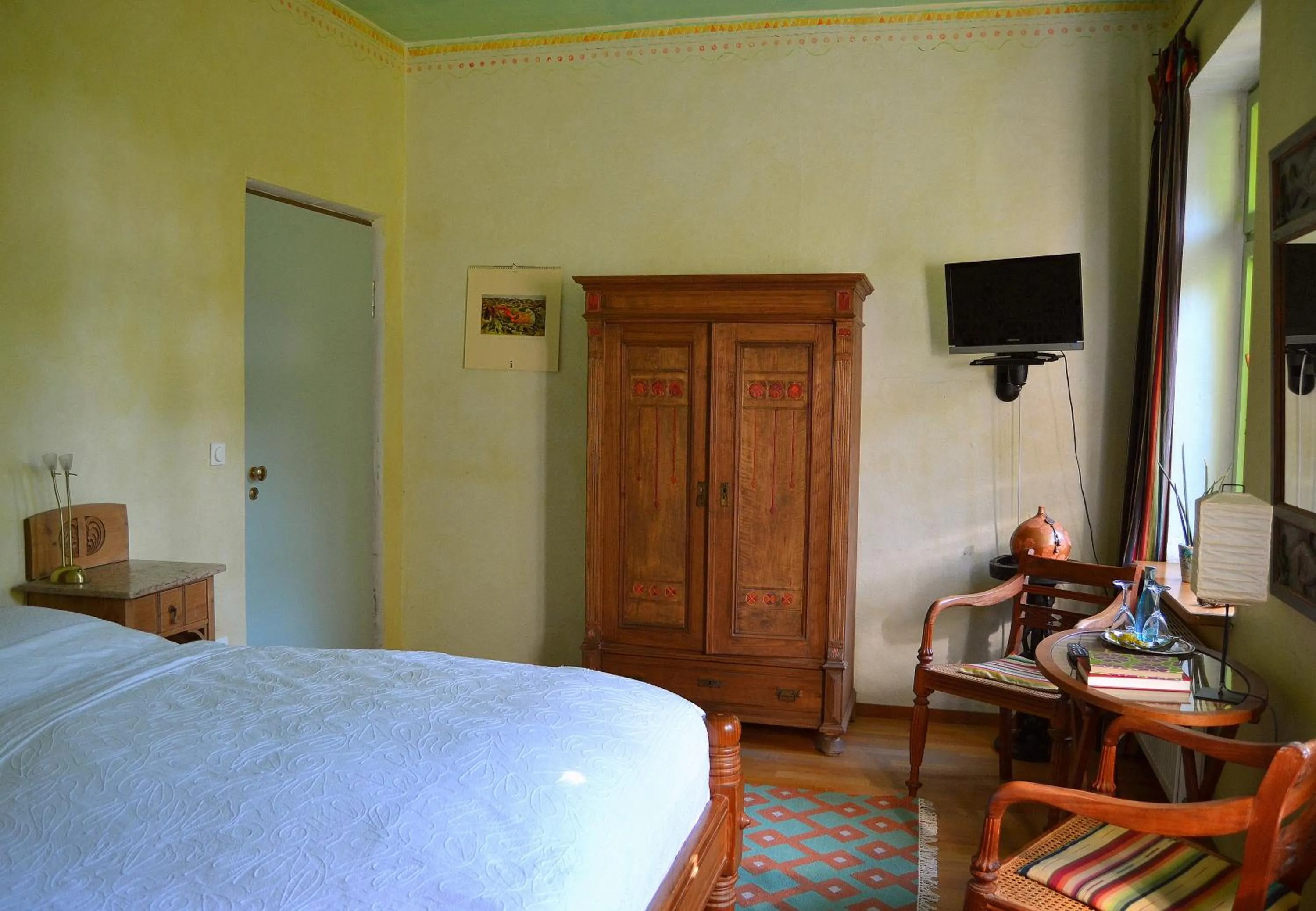 Bedroom, Bed in Gottesgabe