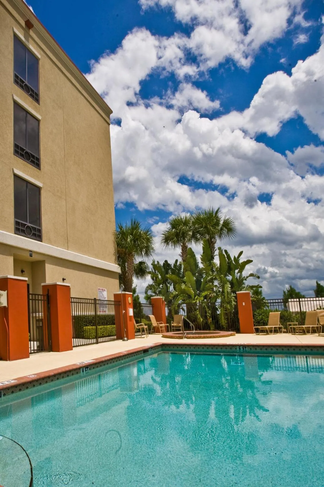 Swimming pool in Holiday Inn Express & Suites Lake Placid by IHG