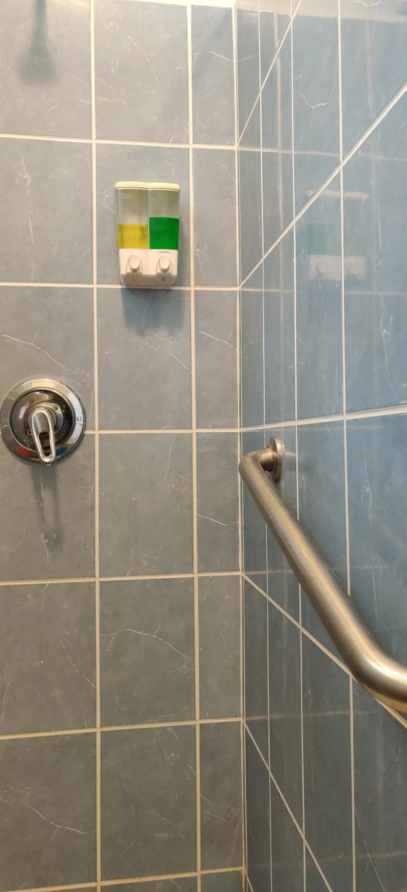 Bathroom in The Crimson Orchid Inn at Orchid Bay