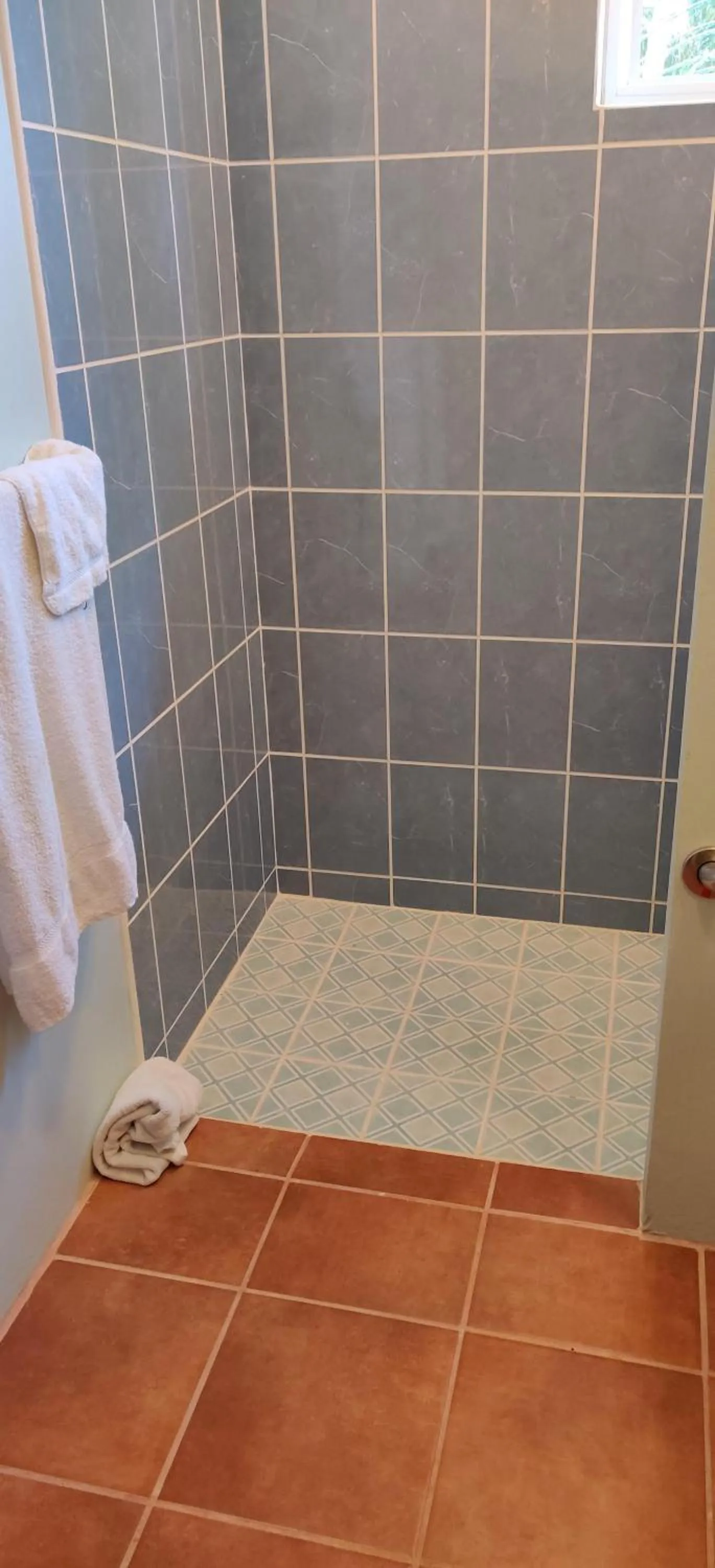 Bathroom in The Crimson Orchid Inn at Orchid Bay