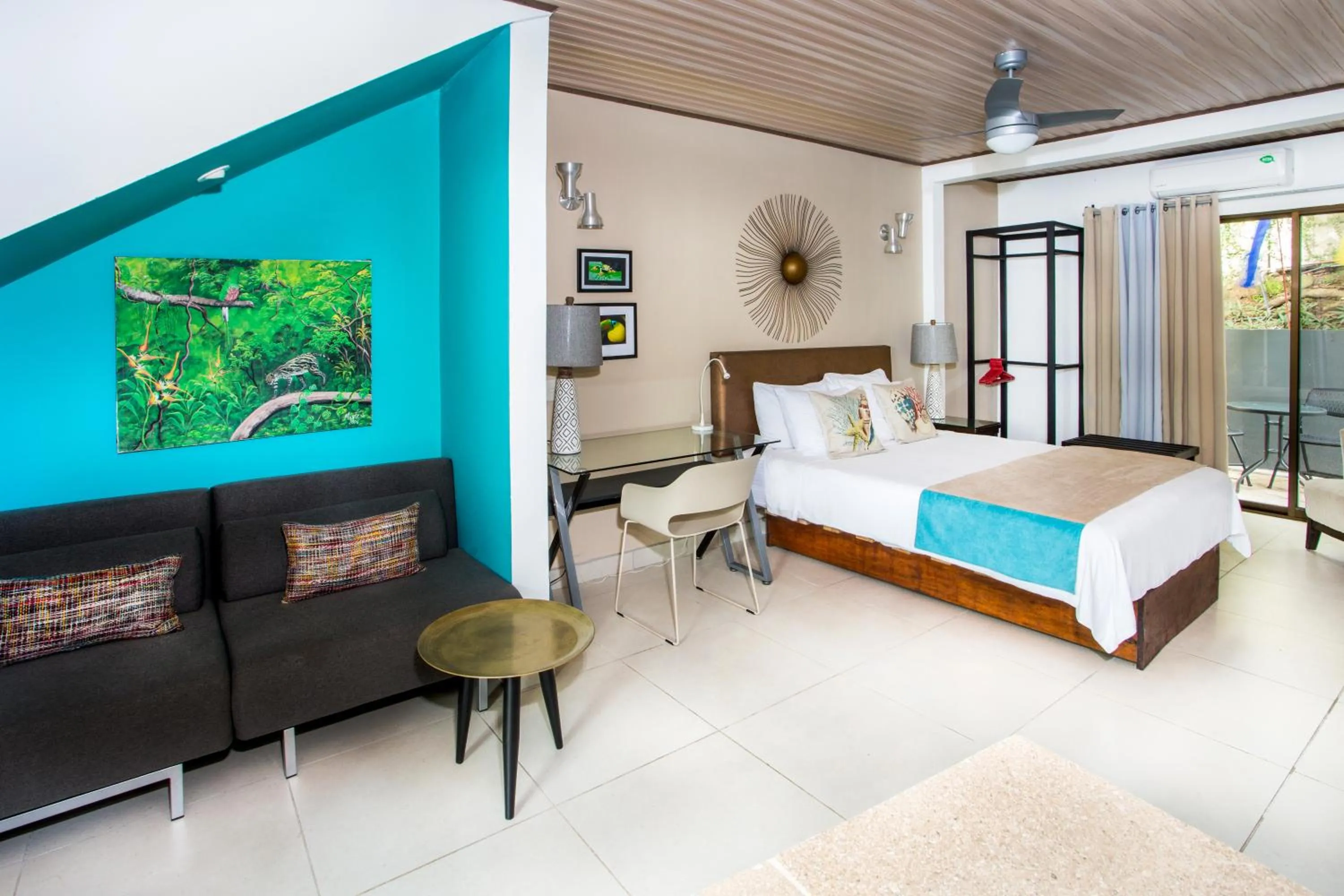 Photo of the whole room, Bed in Tico Tico Villas - Adult Only