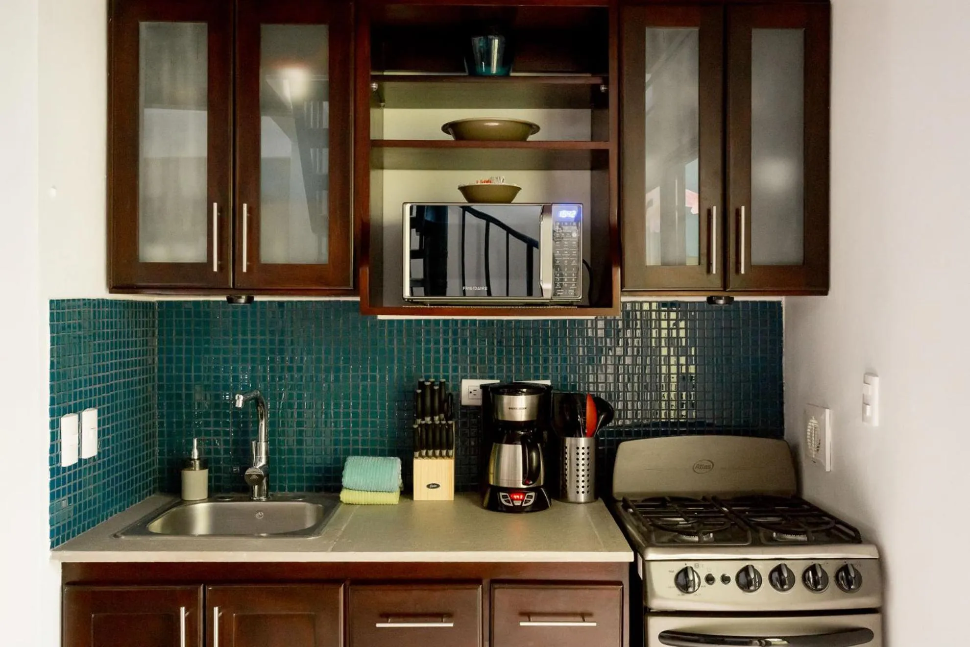 Kitchen or kitchenette in Tico Tico Villas - Adult Only