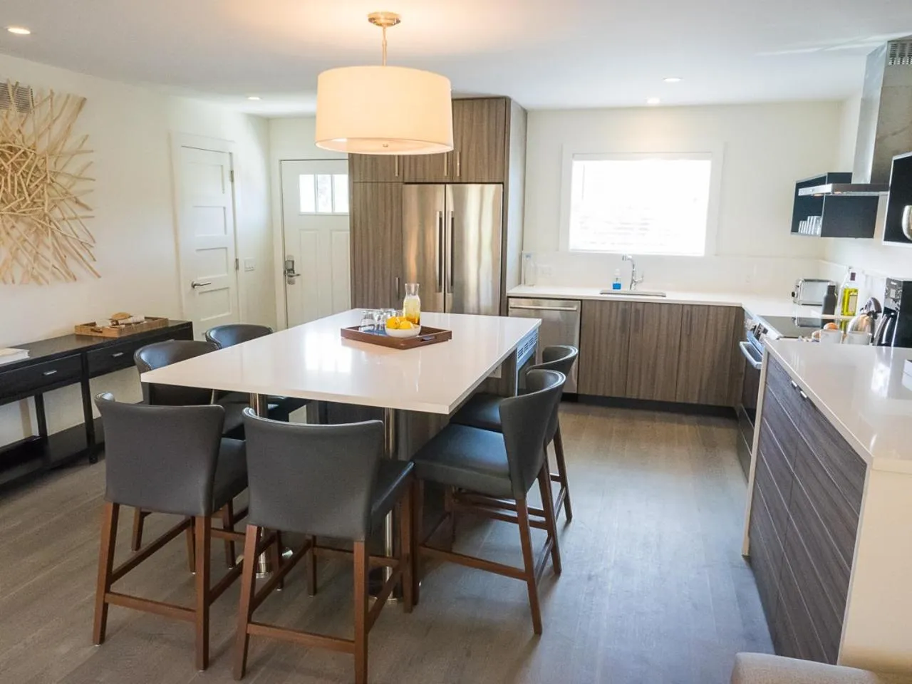 Dining area in North Harbor Montauk