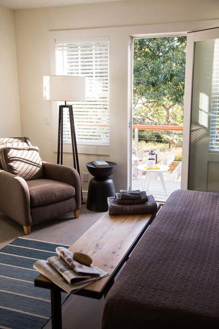 Day, Bed in North Harbor Montauk