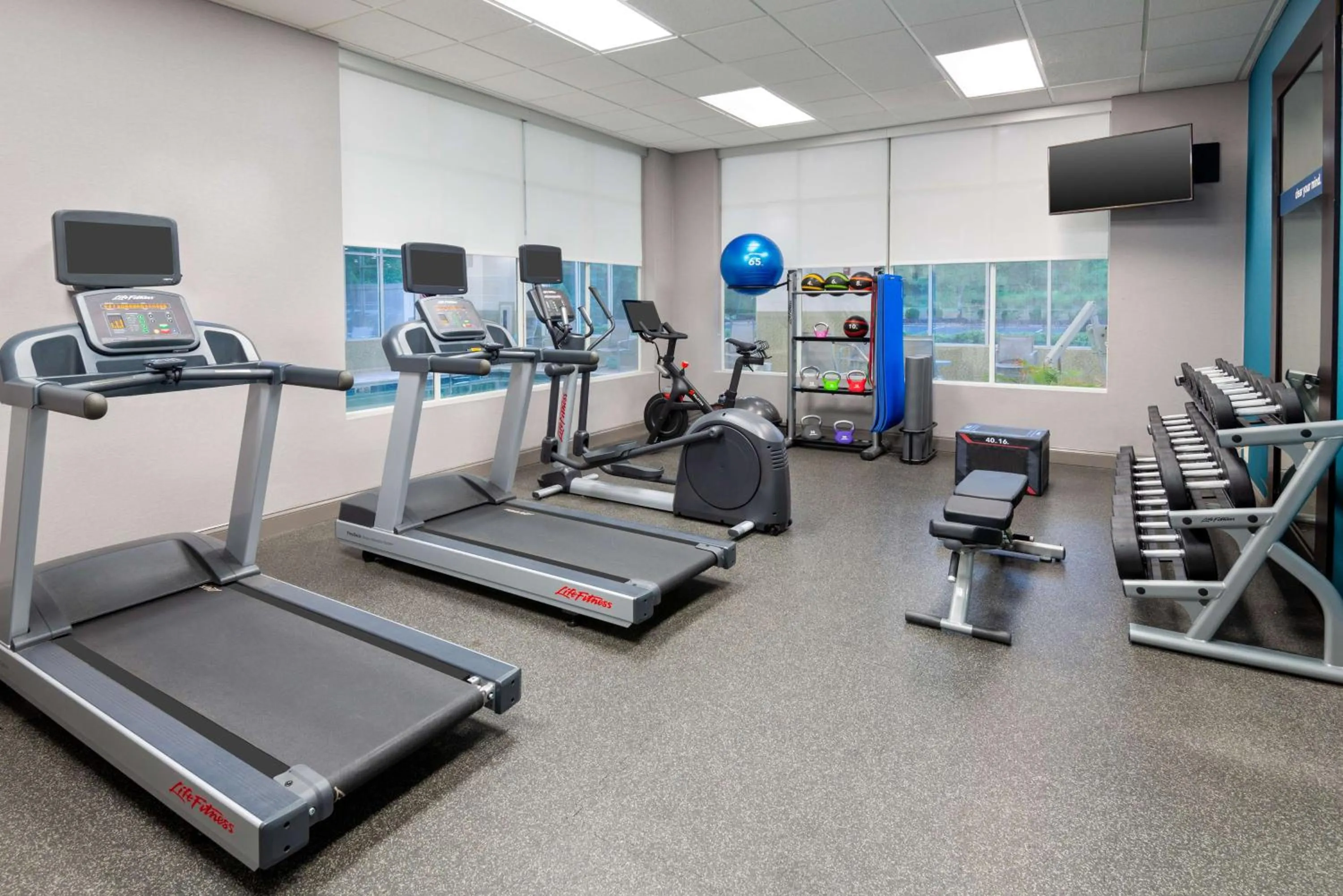 Fitness centre/facilities in Hampton Inn Petersburg - Southpark Mall