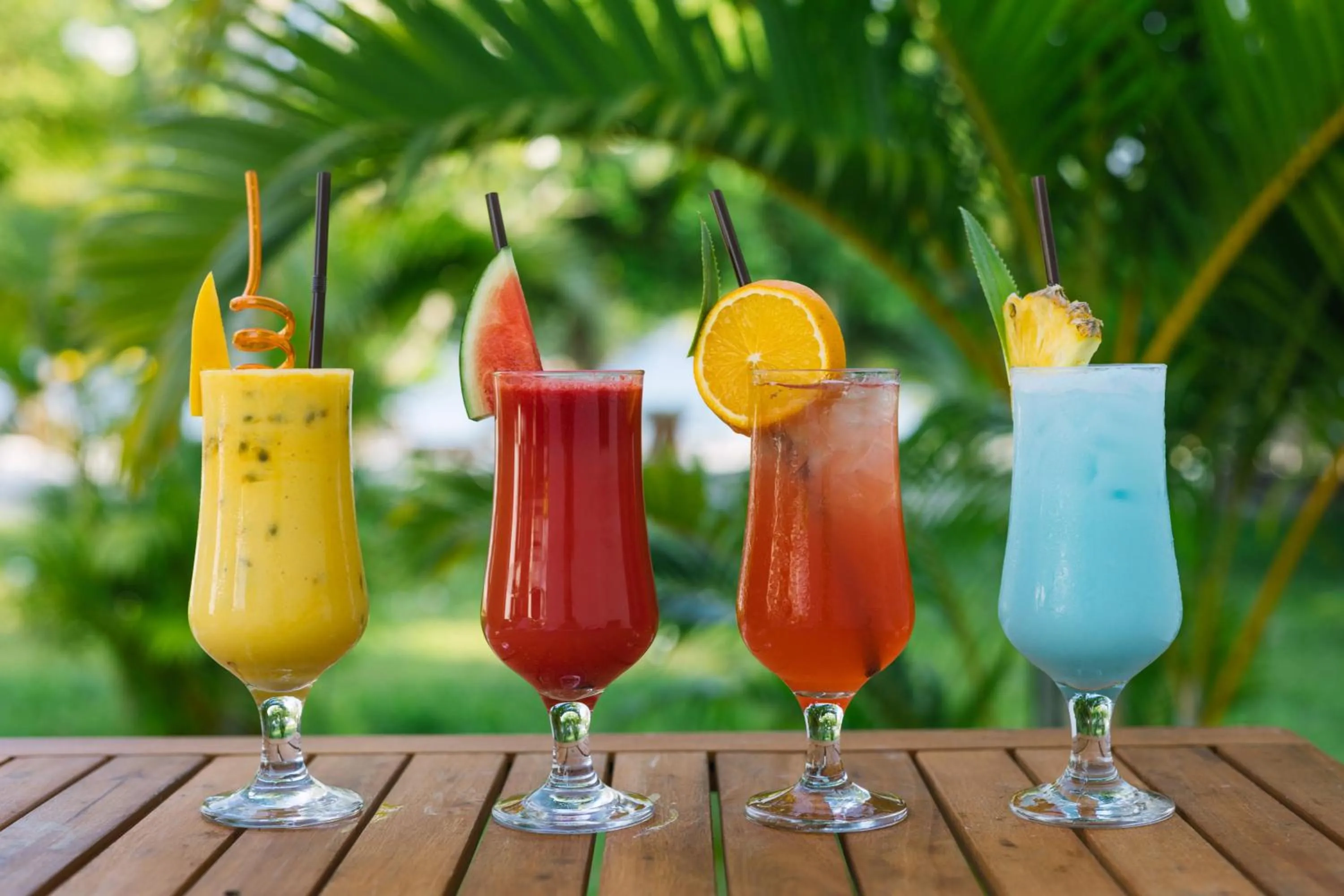 Restaurant/places to eat in Long Set Resort