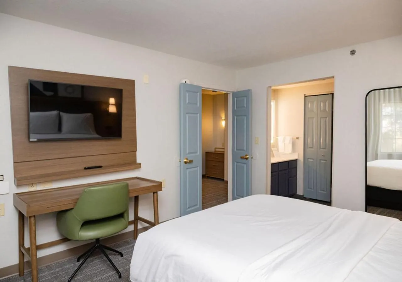 Bedroom, Bed in Staybridge Suites Jackson by IHG