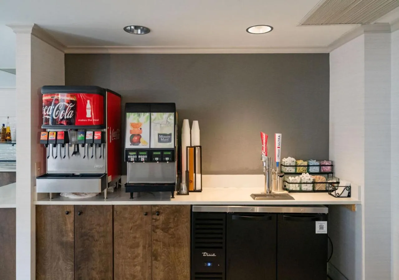 Coffee/tea facilities in Staybridge Suites Jackson by IHG