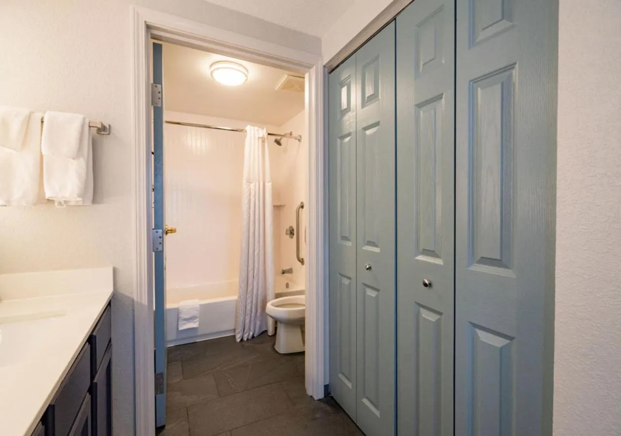 Bathroom in Staybridge Suites Jackson by IHG
