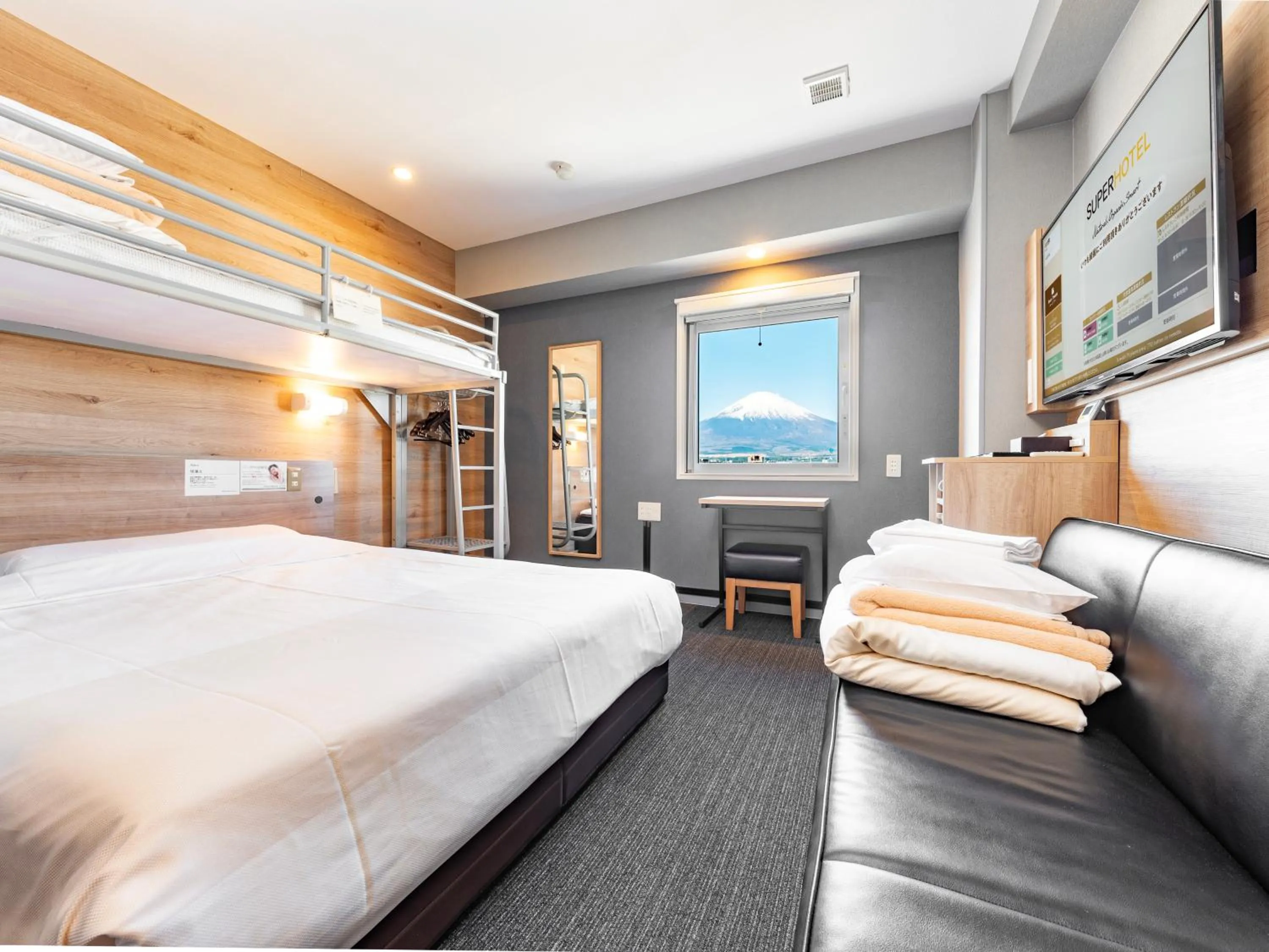 Bed in Super Hotel Gotemba 2