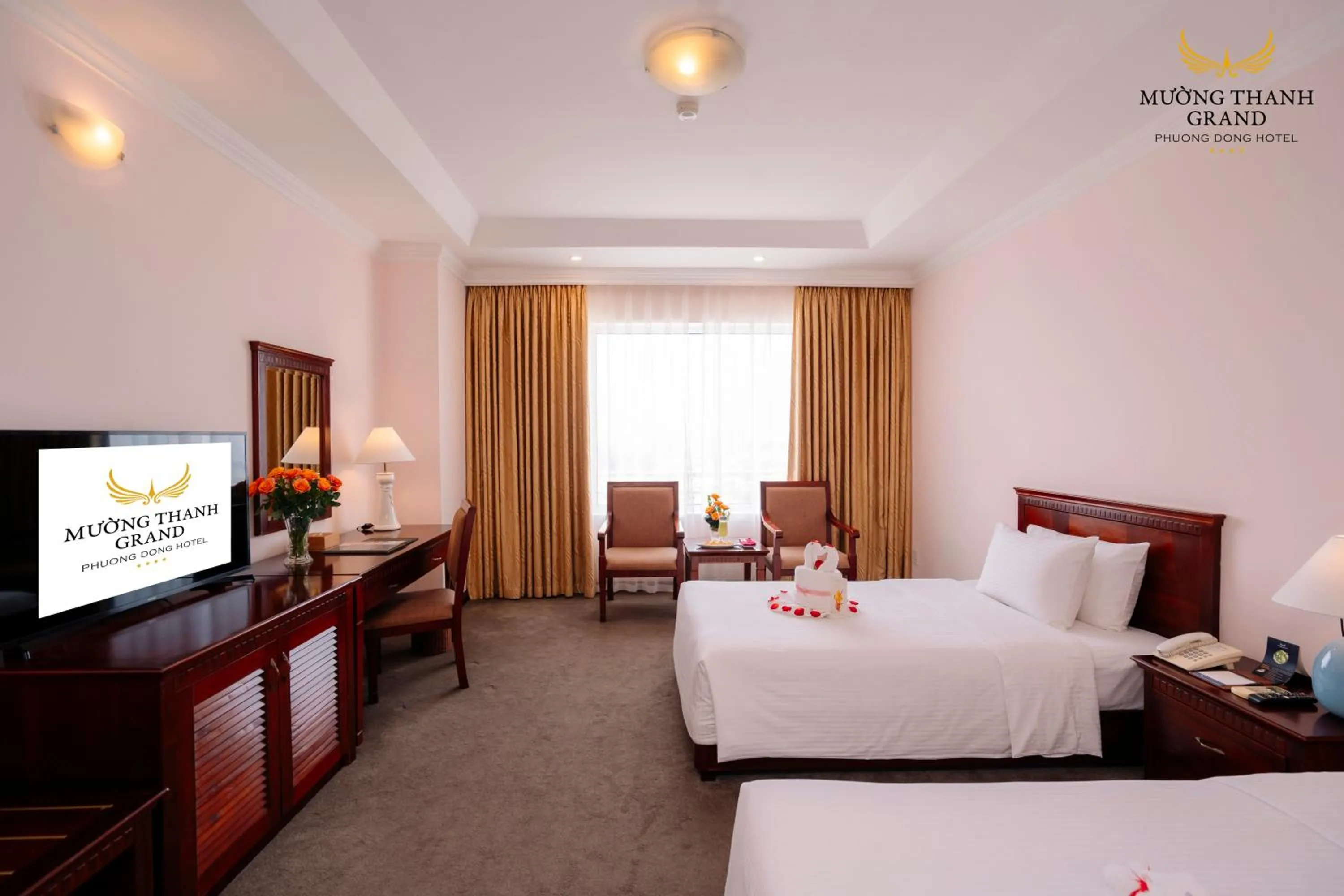 Photo of the whole room, Bed in Muong Thanh Grand Phuong Dong