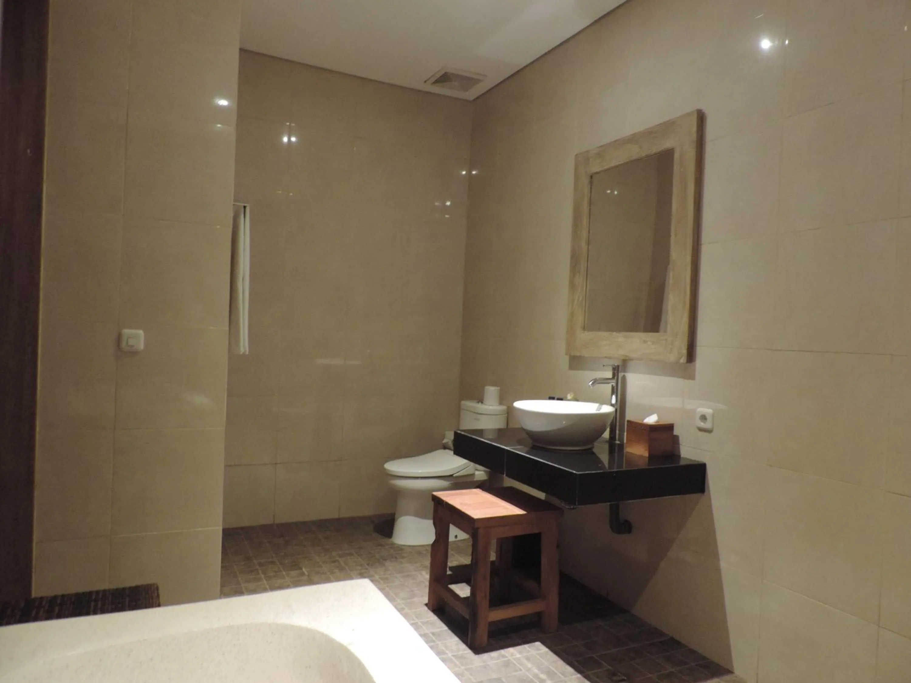 Bathroom in Batu Empug Ubud by Mahaputra