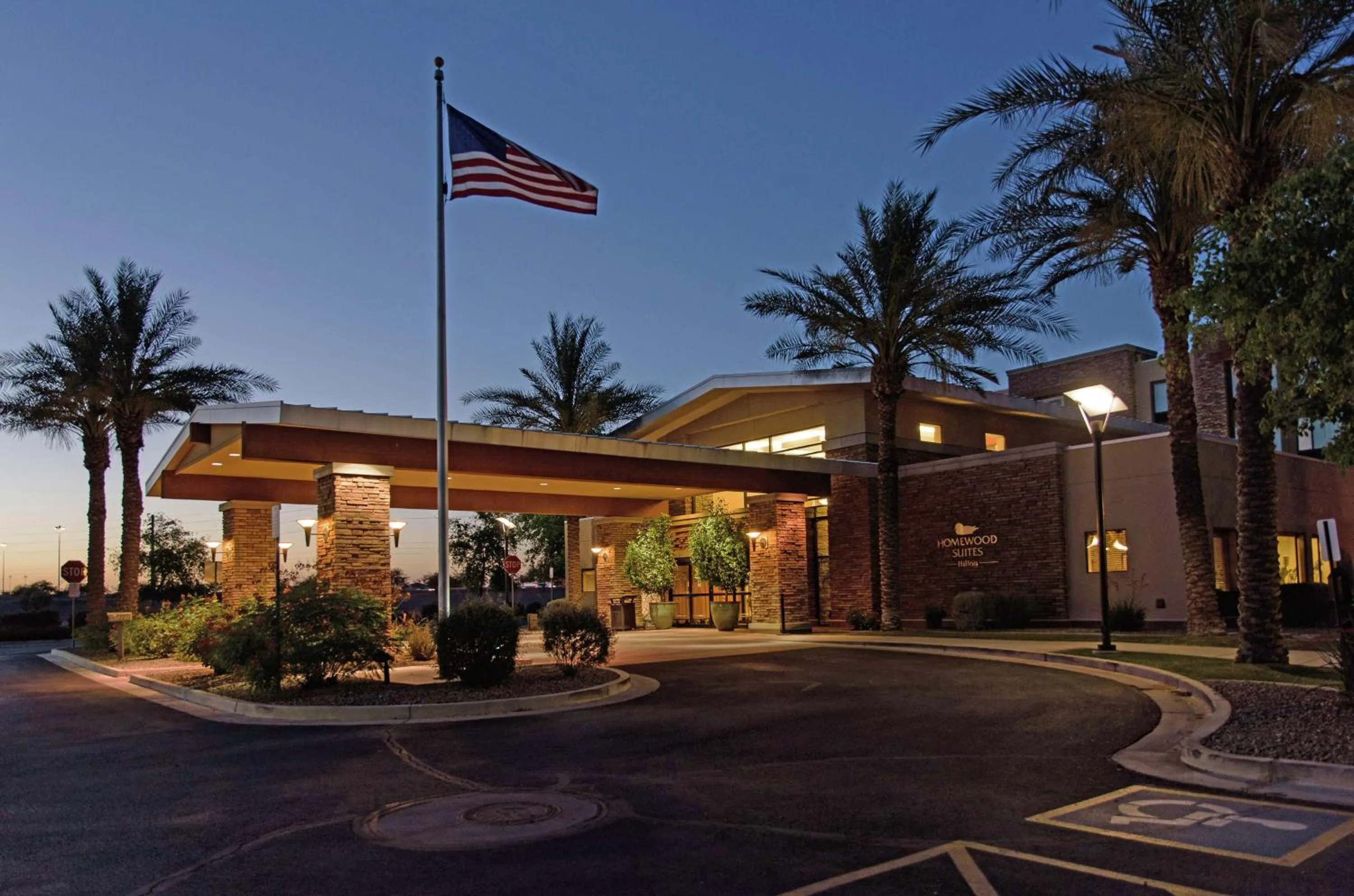 Property building in Homewood Suites by Hilton Phoenix Chandler Fashion Center