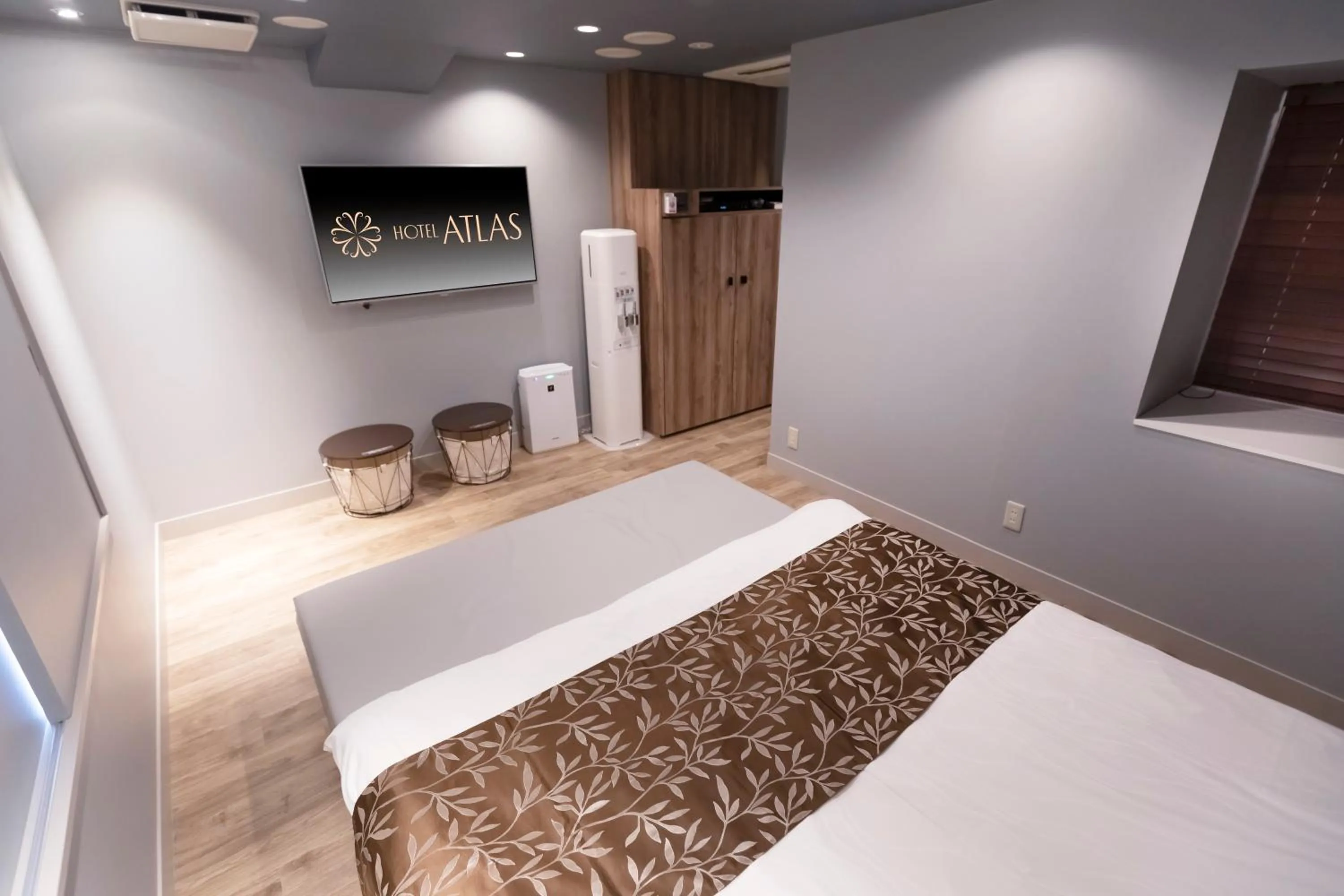 Bedroom, Bed in HOTEL ATLAS Shinkabukicho (Adult Only)