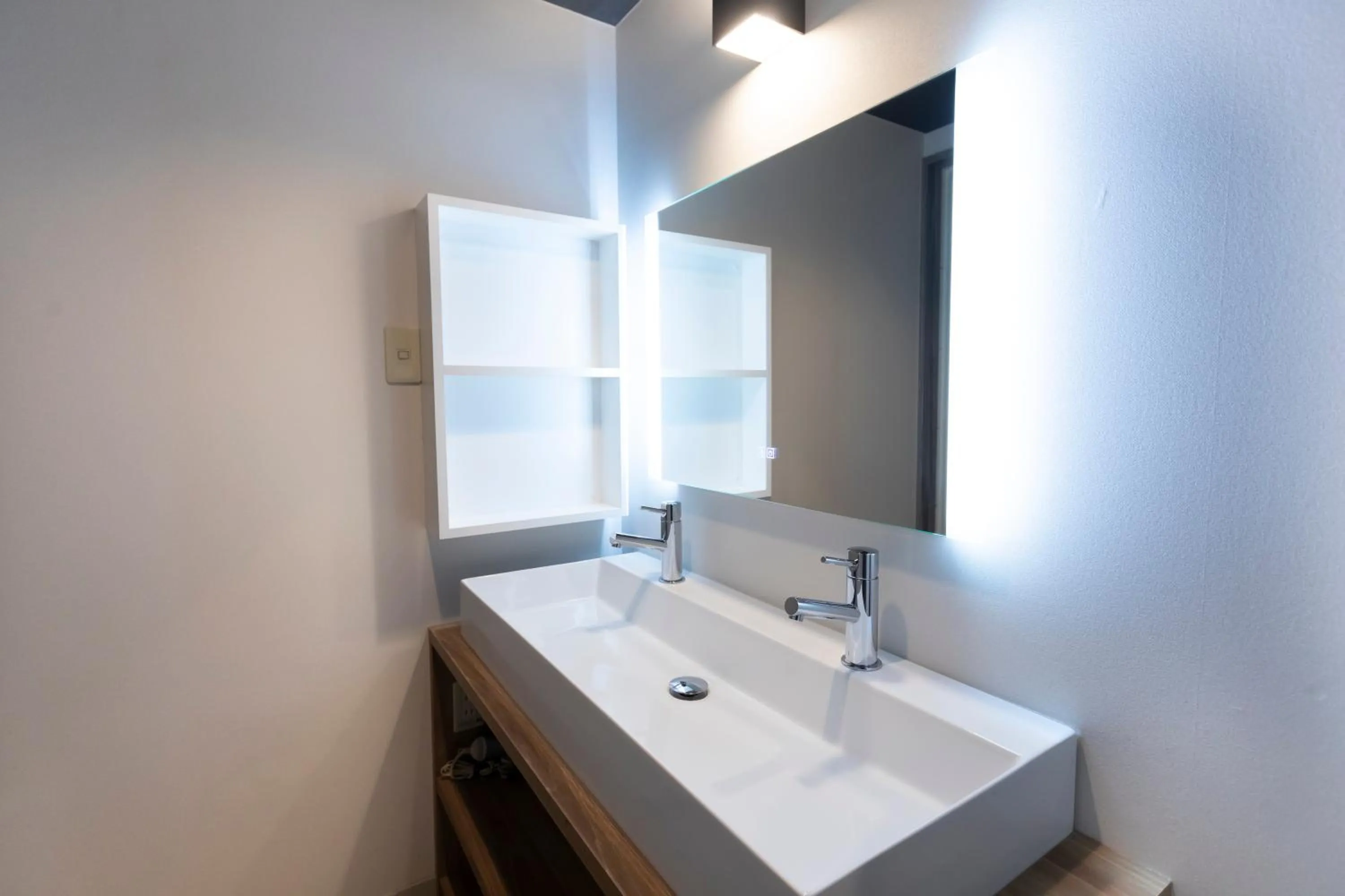 Area and facilities in HOTEL ATLAS Shinkabukicho (Adult Only)