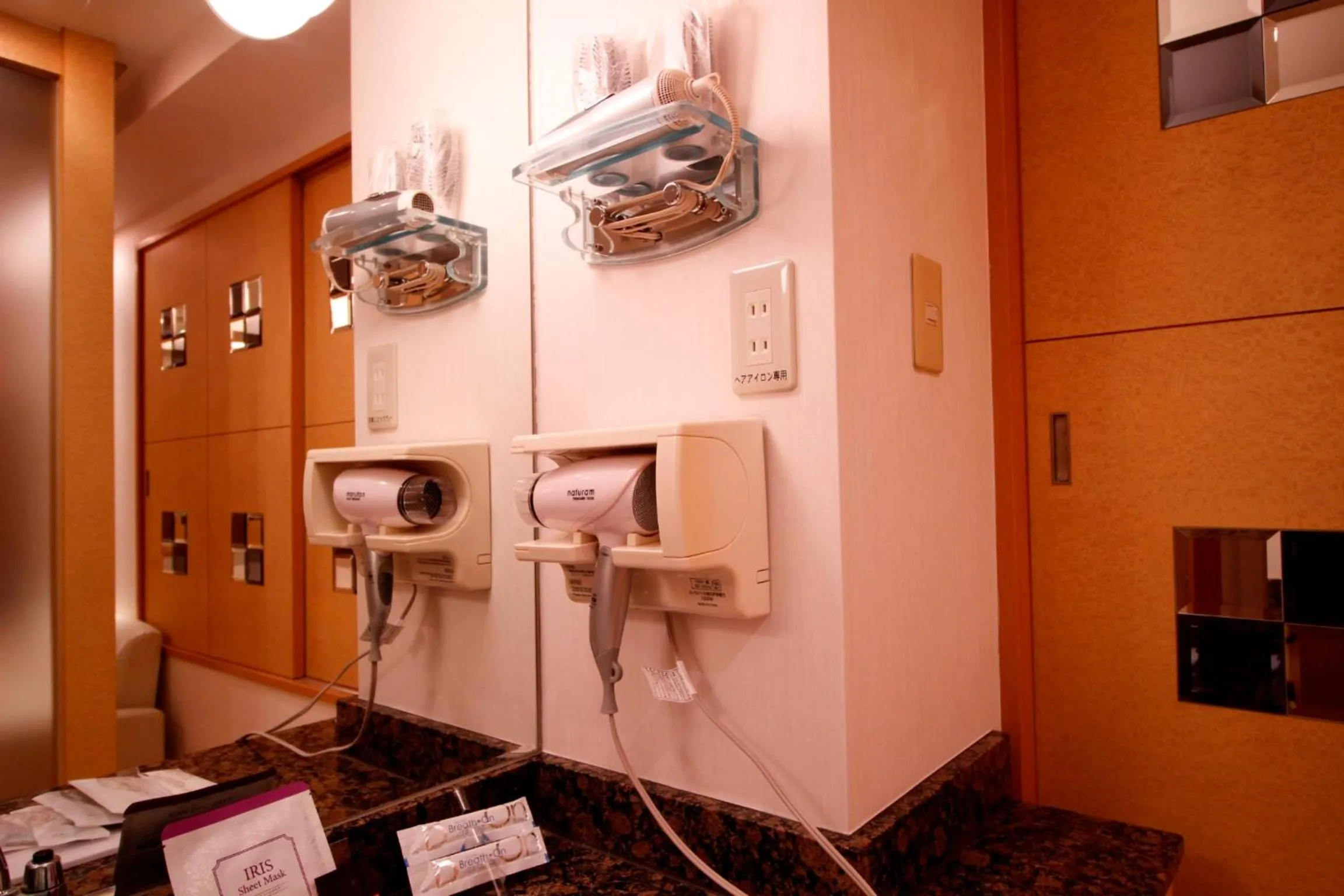 Area and facilities in HOTEL ATLAS Shinkabukicho (Adult Only)
