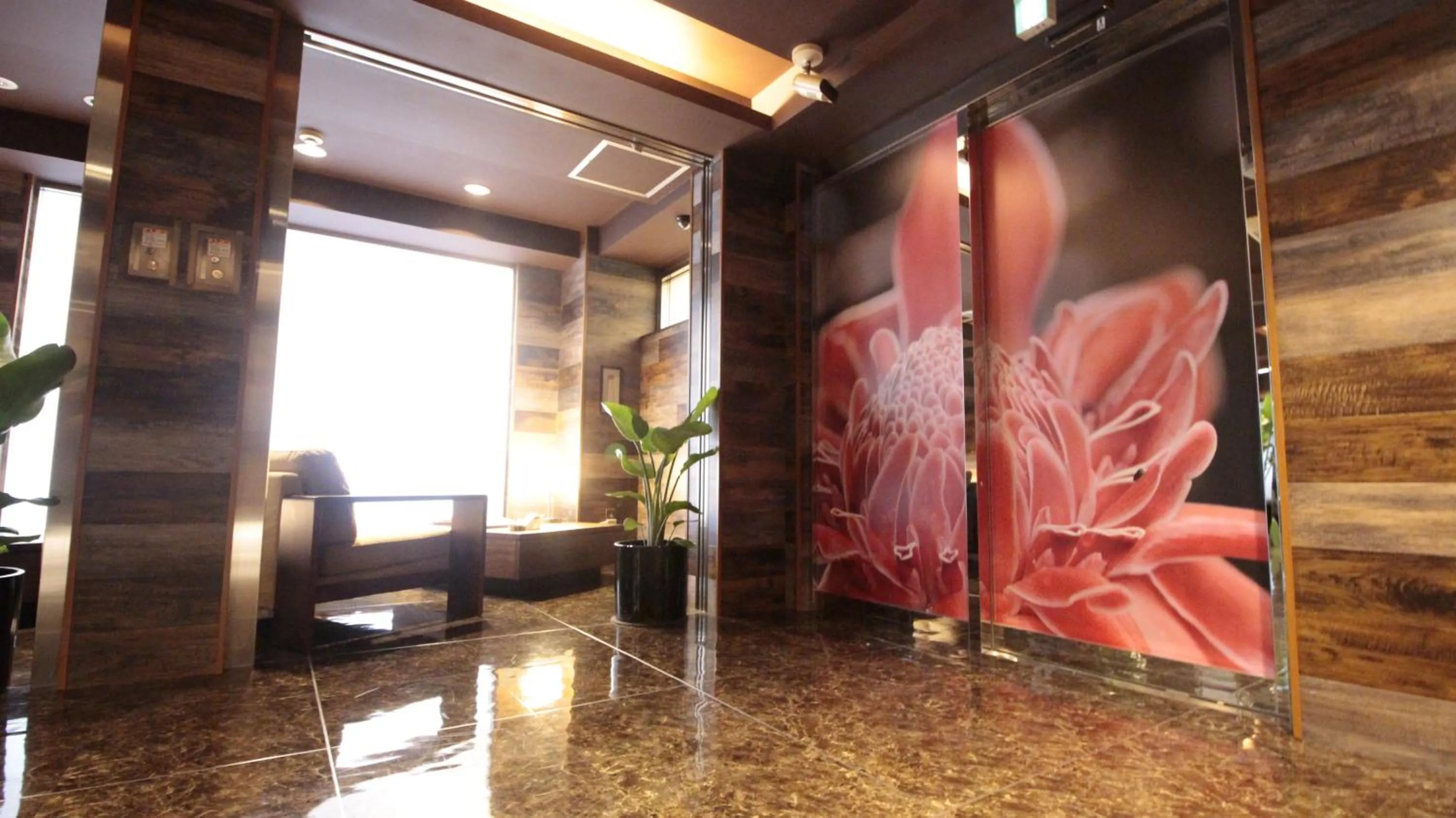 Lobby or reception in HOTEL ATLAS Shinkabukicho (Adult Only)