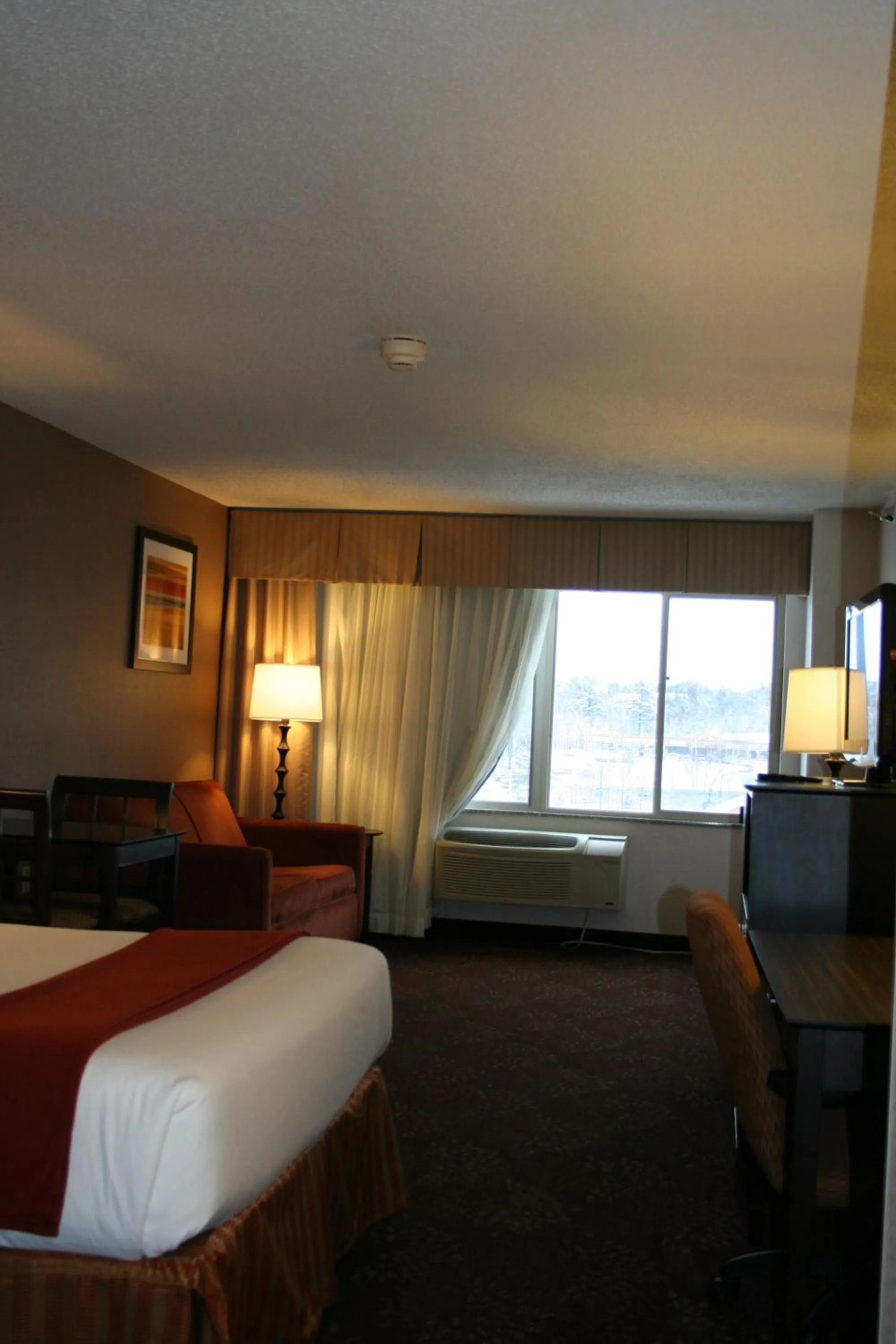Bedroom, Bed in Holiday Inn Express Houghton-Keweenaw by IHG